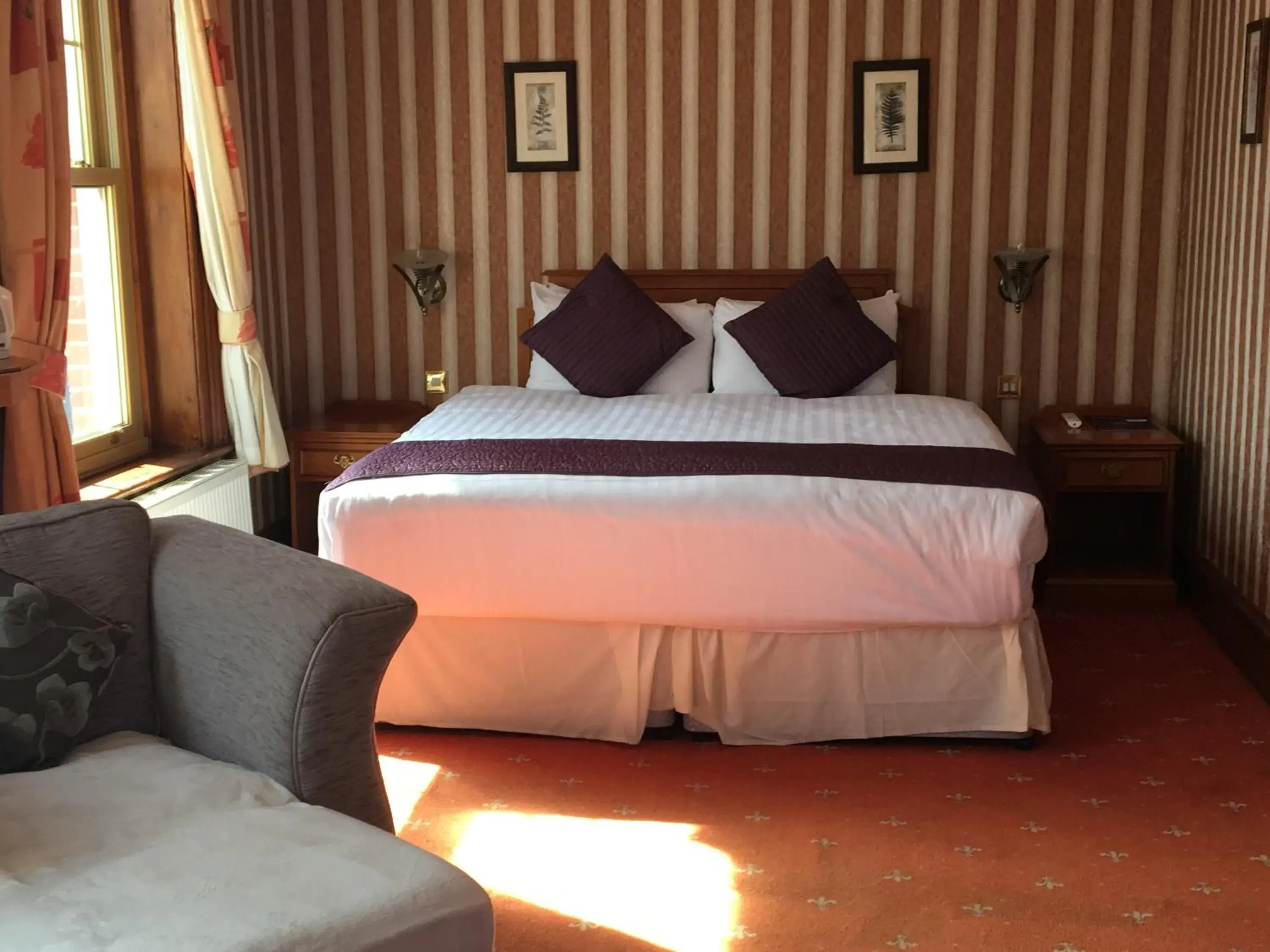 Royal Suite in Harefield Manor Hotel Royal Suite in Harefield Manor Hotel