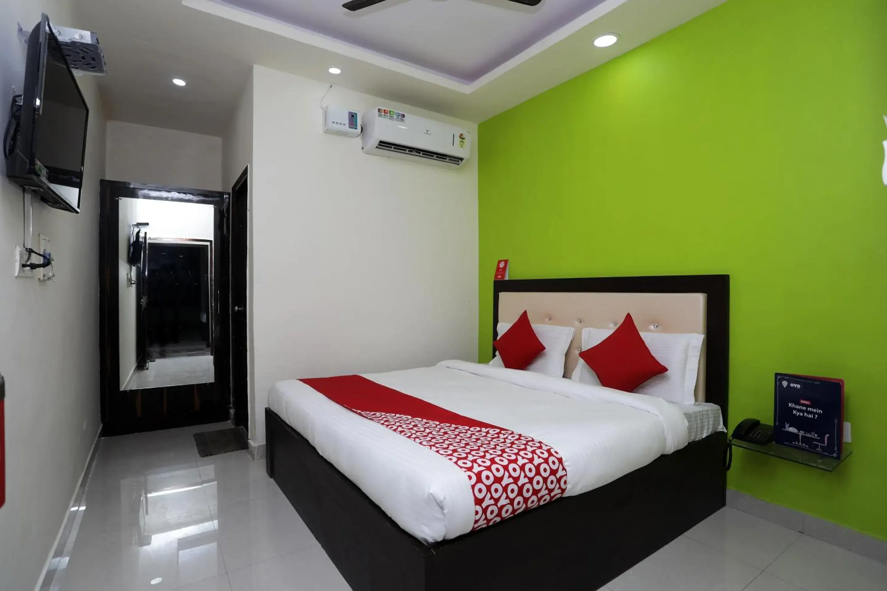 Standard Double Room - single occupancy in Super Hotel O Raj Palace Standard Double Room - single occupancy in Super Hotel O Raj Palace