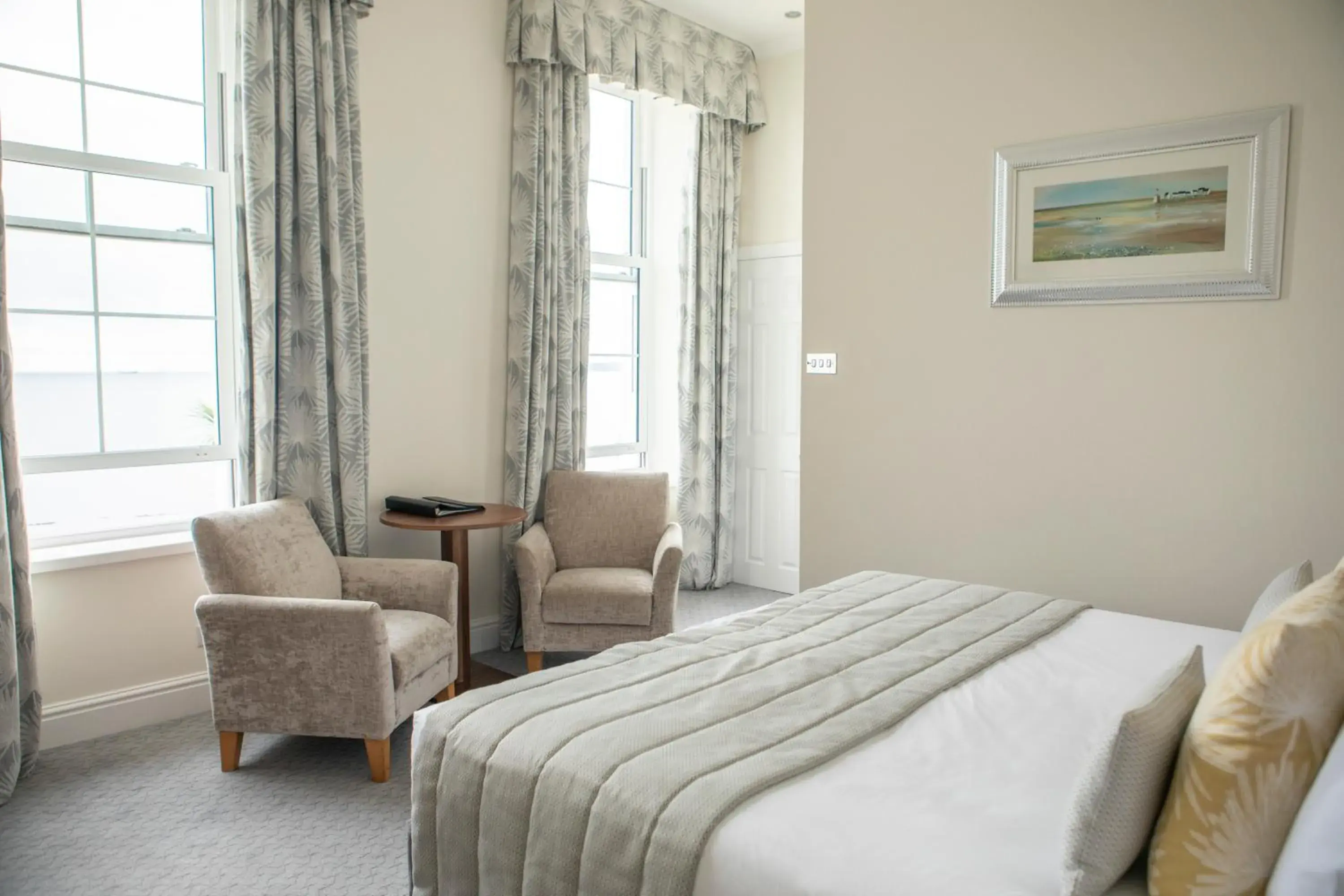 Deluxe Double or Twin Room with Sea View in The Royal Duchy Hotel Deluxe Double or Twin Room with Sea View in The Royal Duchy Hotel