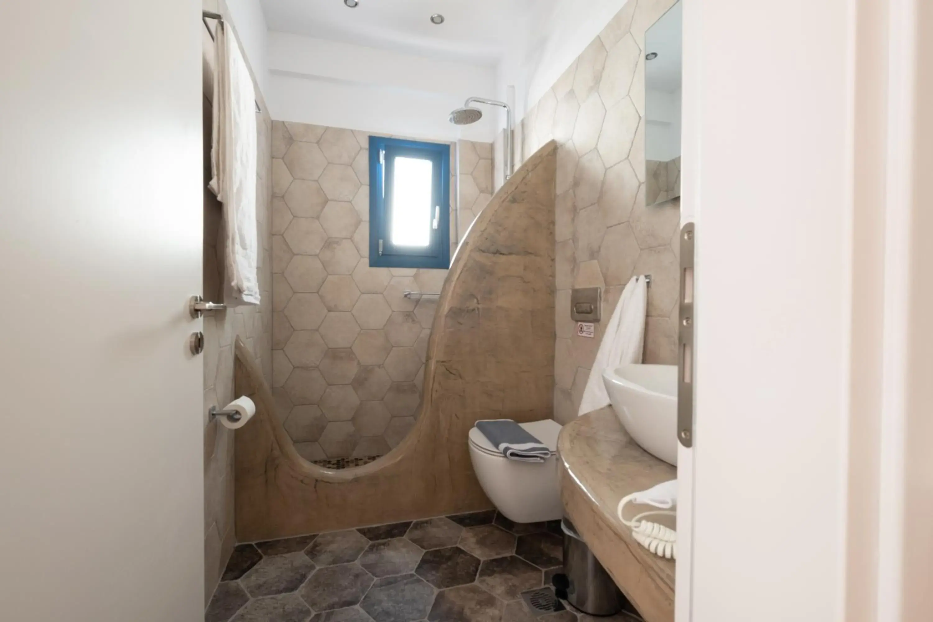 Deluxe Studio with Pool View in Tristhenia Deluxe Studio with Pool View in Tristhenia