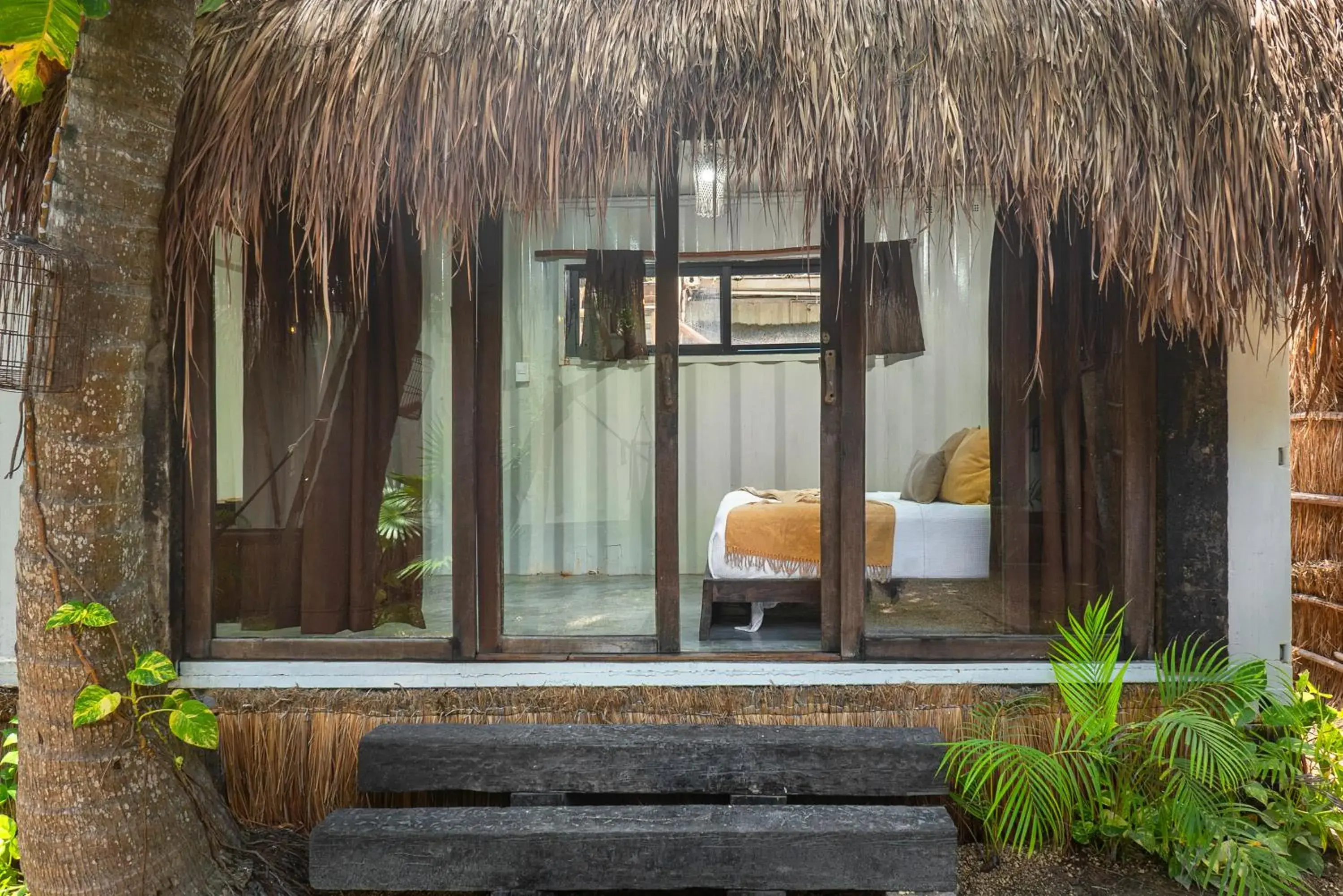 Deluxe Double Room in Pal Mar Glamtainer Tulum Deluxe Double Room in Pal Mar Glamtainer Tulum