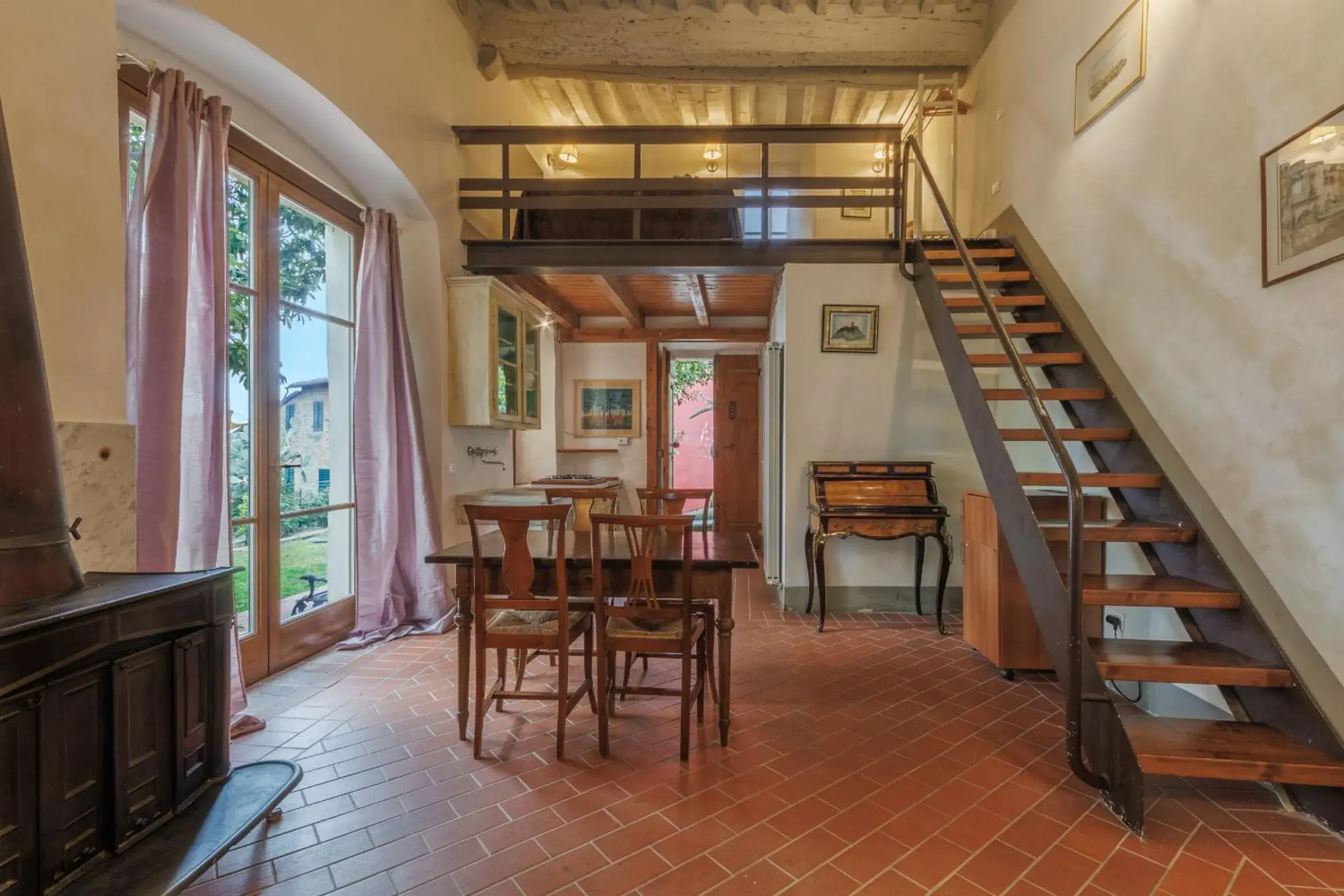 One-Bedroom Apartment with Garden - Separate Building in Hotel Villa Sermolli One-Bedroom Apartment with Garden - Separate Building in Hotel Villa Sermolli