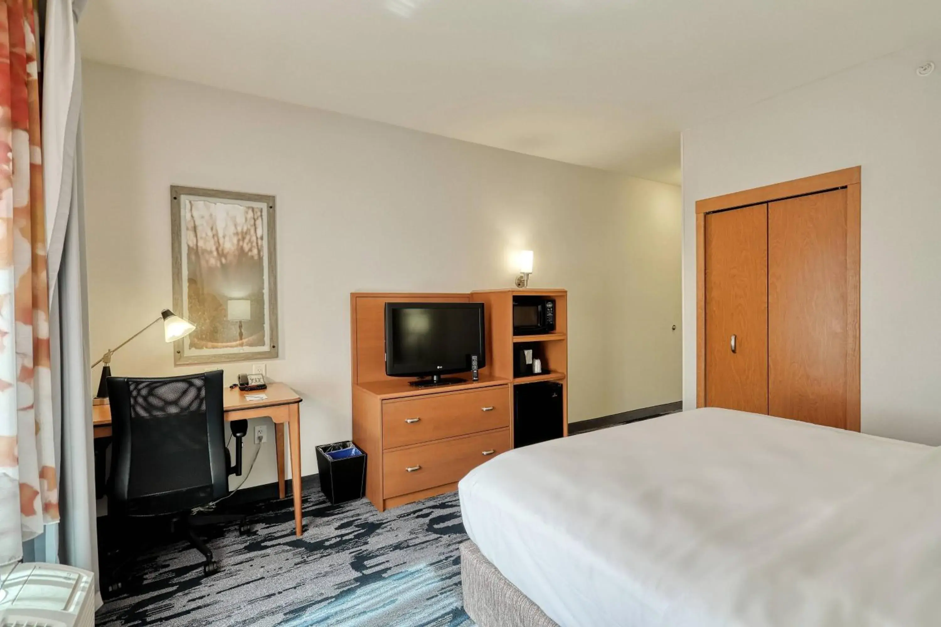 King Room in Fairfield Inn & Suites by Marriott Harrisburg West/New Cumberland King Room in Fairfield Inn & Suites by Marriott Harrisburg West/New Cumberland