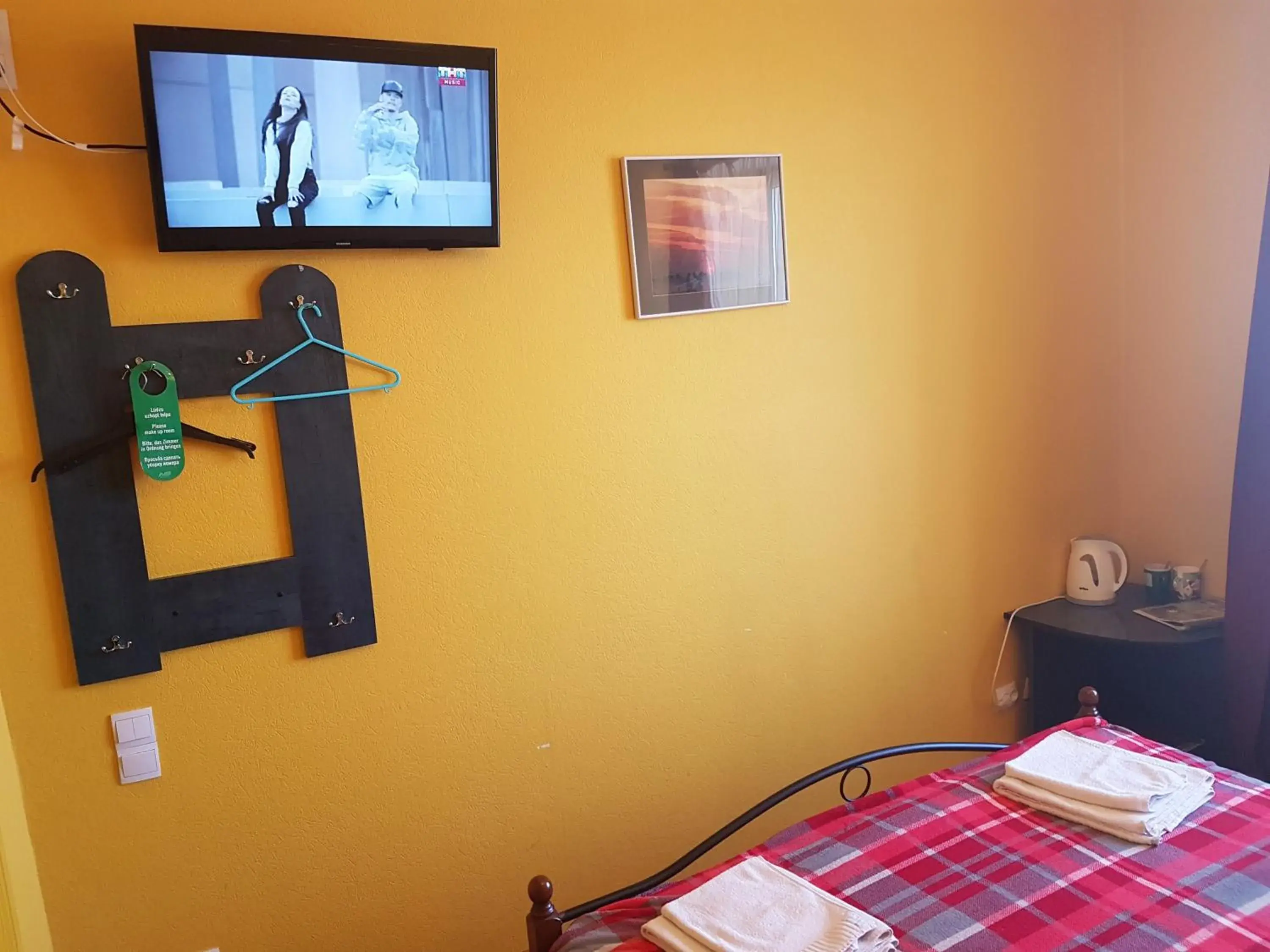 Twin Room in Hotel Erfolg Twin Room in Hotel Erfolg