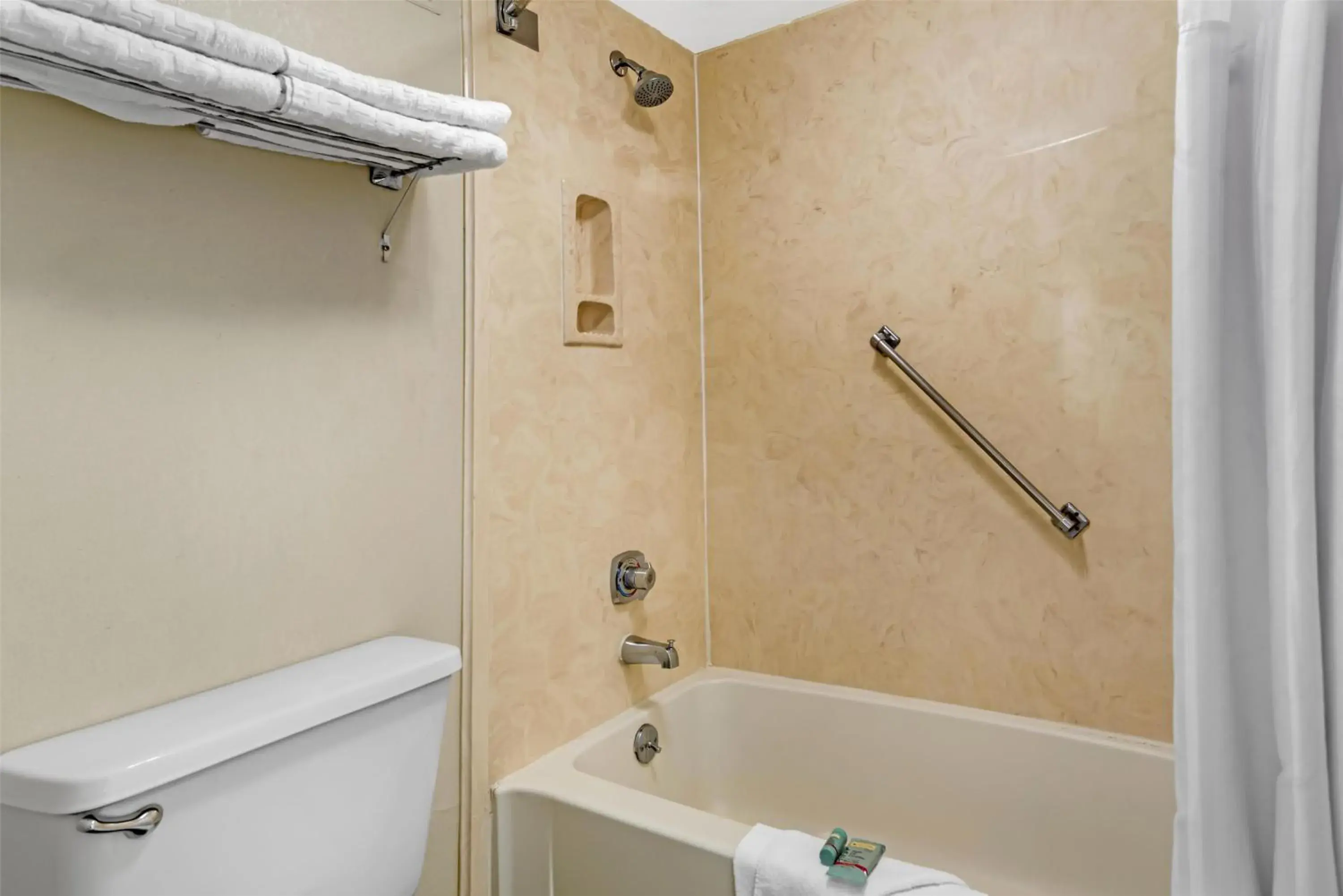 Queen Room with Two Queen Beds - Non-Smoking in Best Western Airport Inn Queen Room with Two Queen Beds - Non-Smoking in Best Western Airport Inn