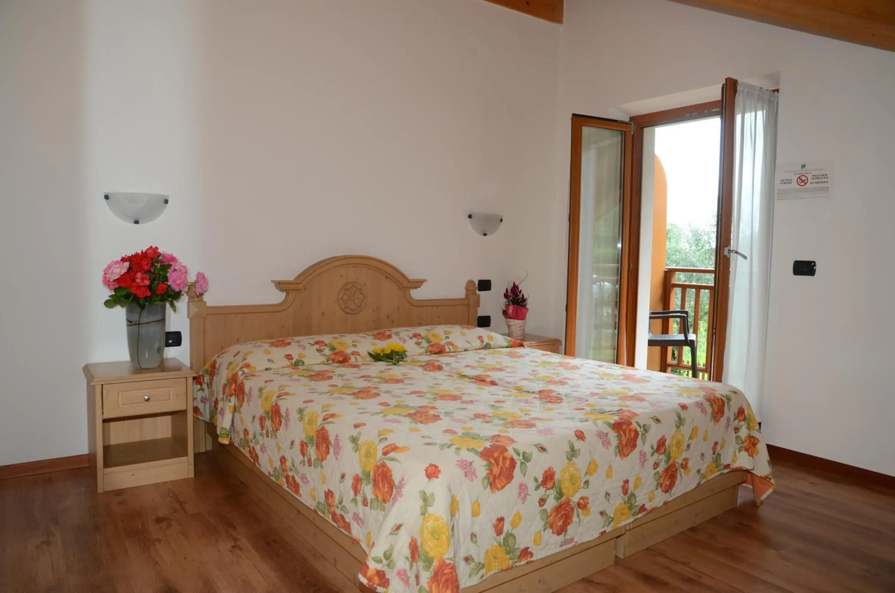 Double or Twin Room with Balcony in Agritur Girardelli Double or Twin Room with Balcony in Agritur Girardelli
