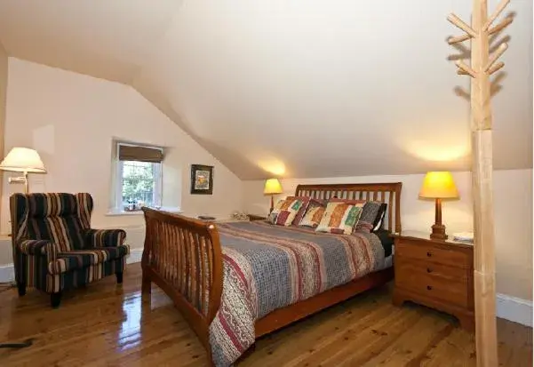 Deluxe Family Suite in Clyde Hall Bed and Breakfast Deluxe Family Suite in Clyde Hall Bed and Breakfast