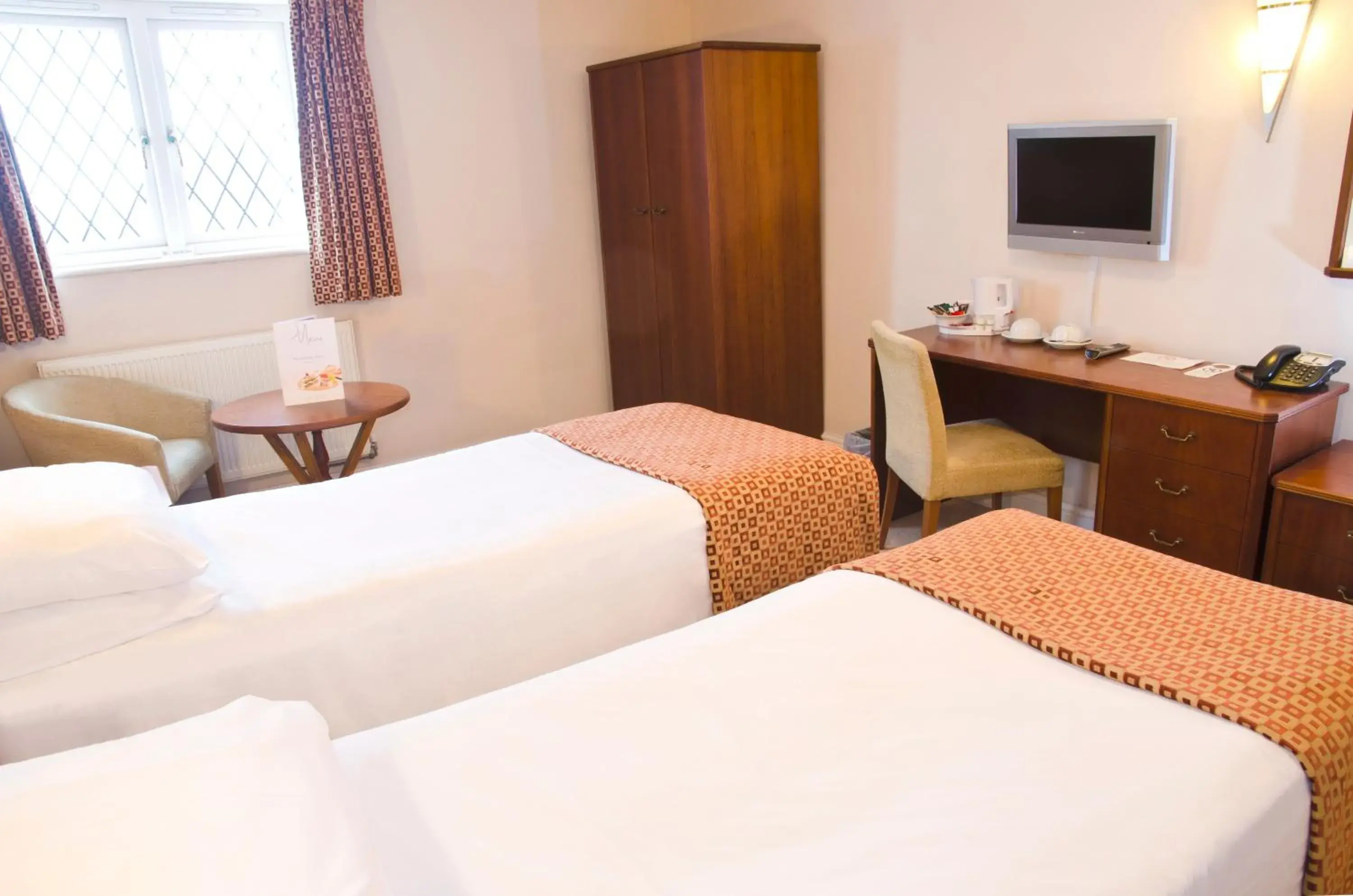 Standard Double or Twin Room in Norfolk Arms Hotel, Ringinglow Standard Double or Twin Room in Norfolk Arms Hotel, Ringinglow