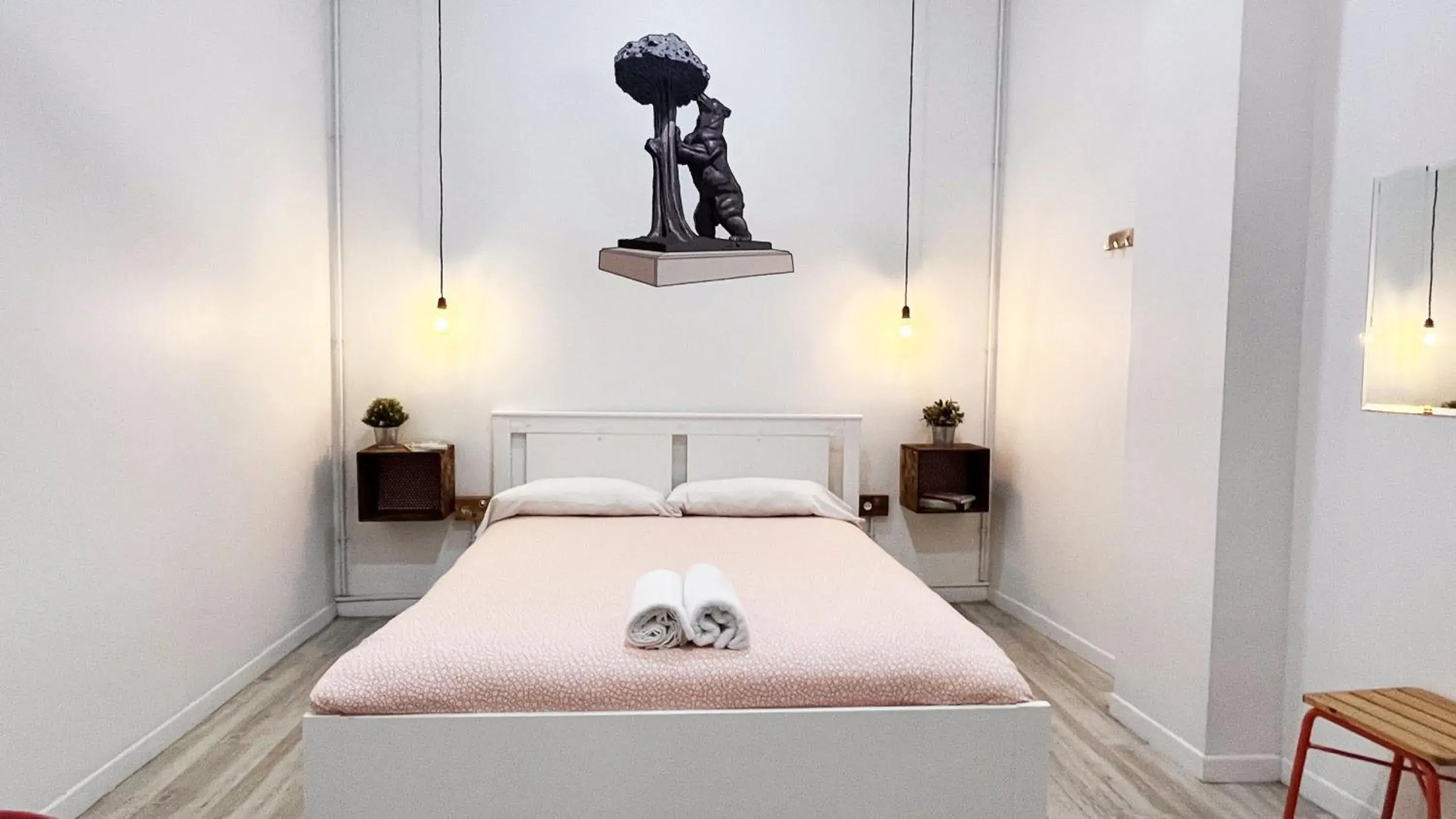 Triple Room with Private Bathroom in Way Hostel Madrid Triple Room with Private Bathroom in Way Hostel Madrid