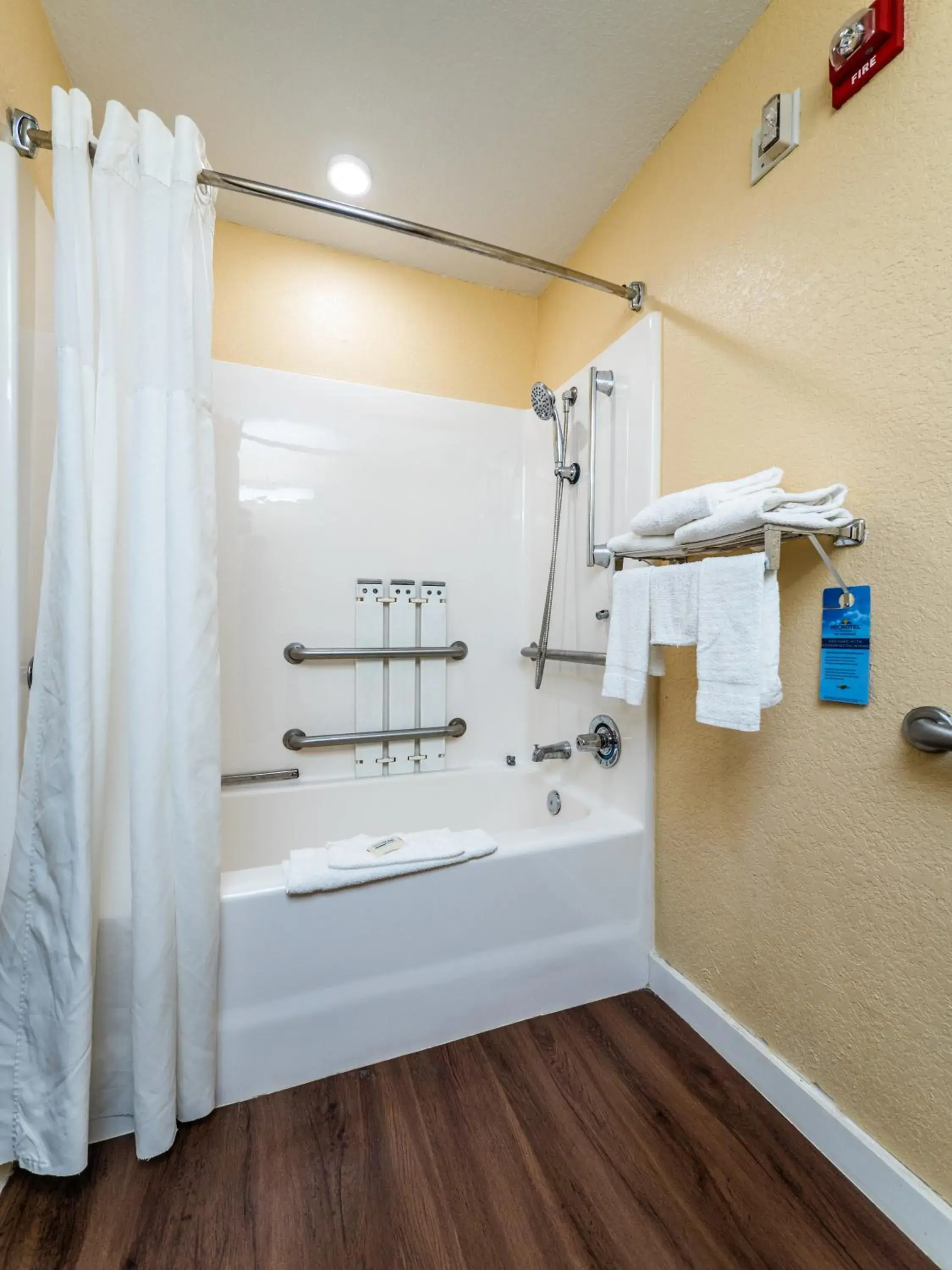 Queen Studio Suite - Mobility and Hearing Impaired Access/Non-Smoking in Microtel Inn and Suites Ocala Queen Studio Suite - Mobility and Hearing Impaired Access/Non-Smoking in Microtel Inn and Suites Ocala