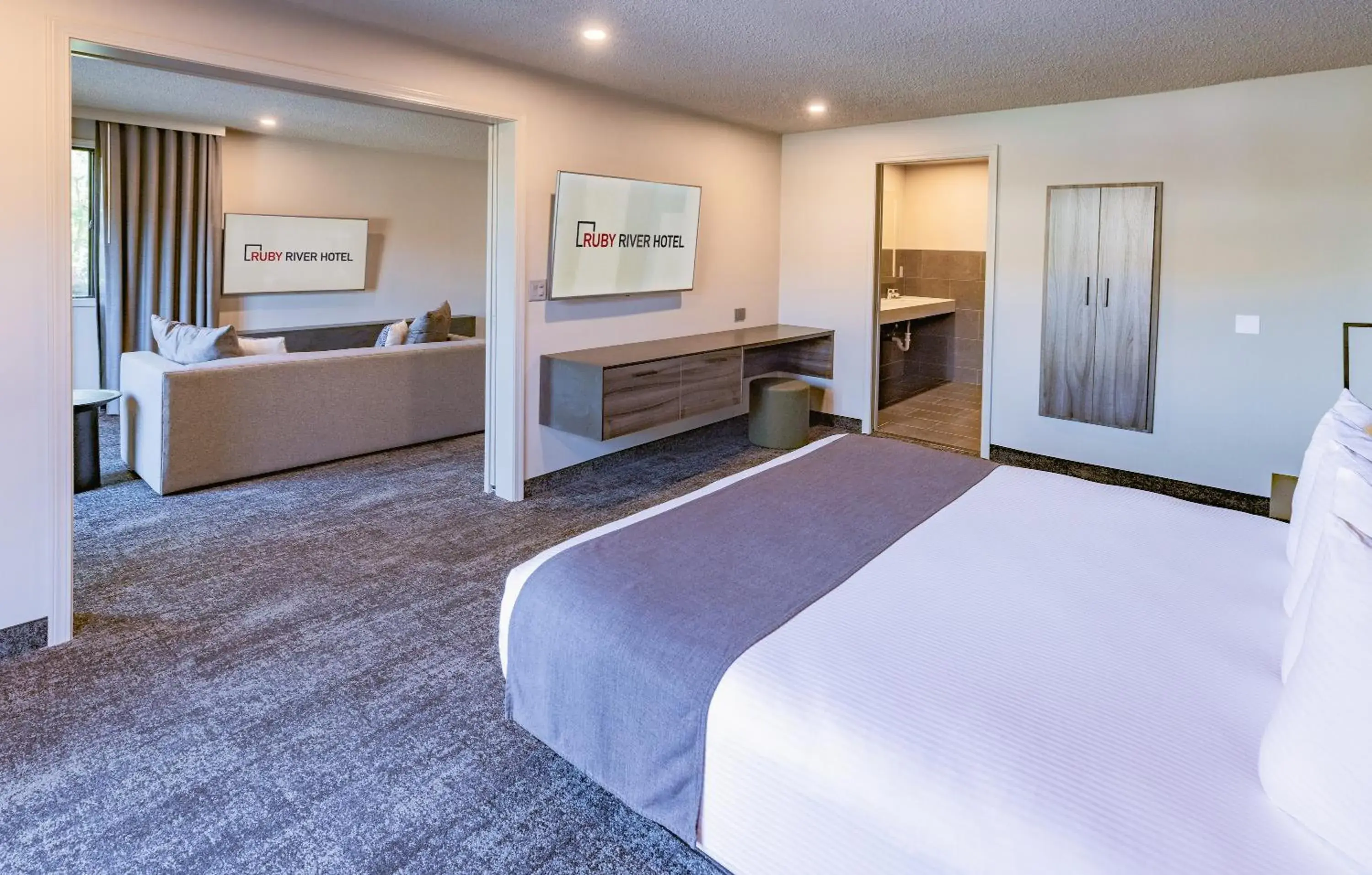 Suite - single occupancy in Ruby River Hotel Suite - single occupancy in Ruby River Hotel
