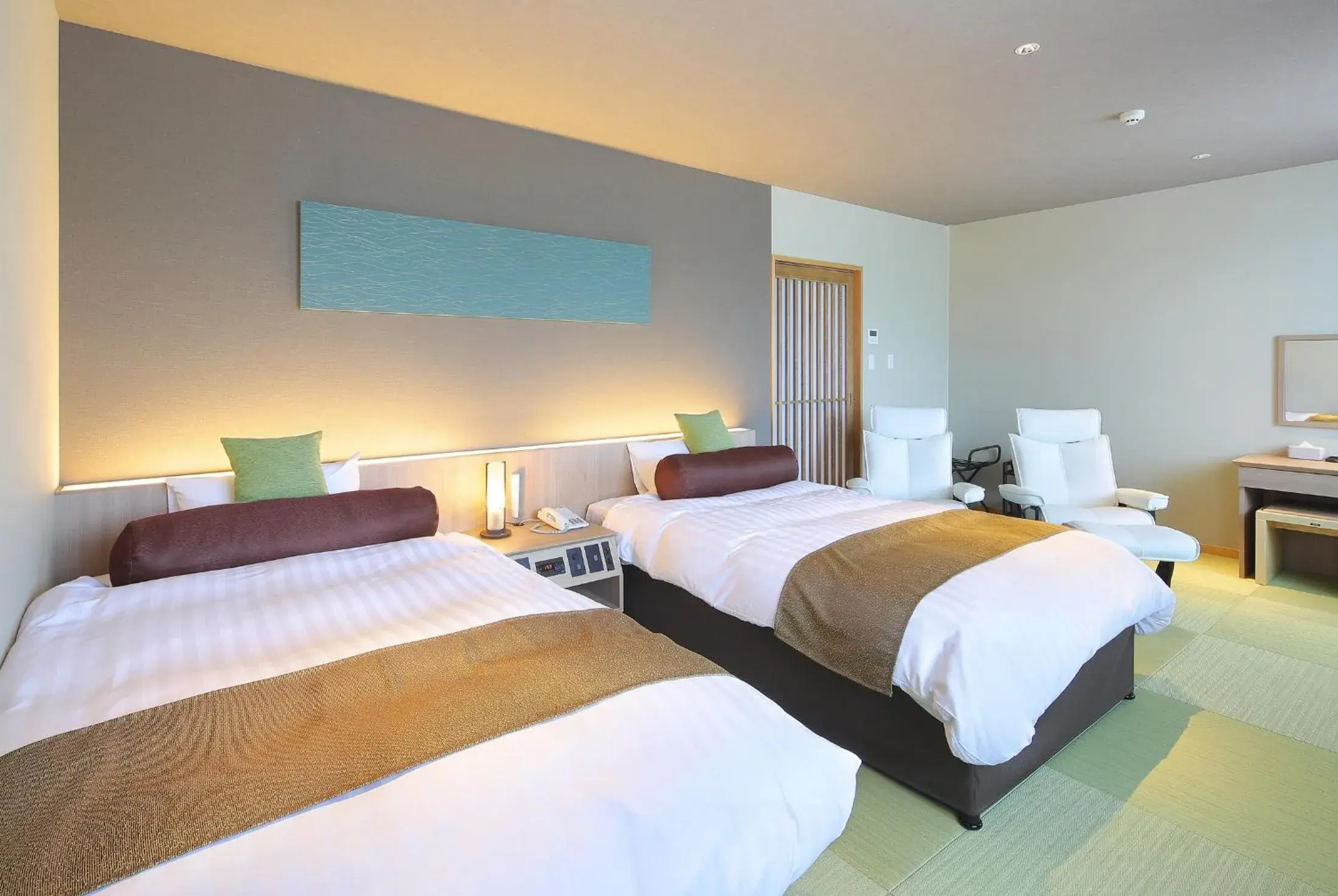 Superior Twin Room with Aso Mountain View in Aso Hakuun Sanso Superior Twin Room with Aso Mountain View in Aso Hakuun Sanso