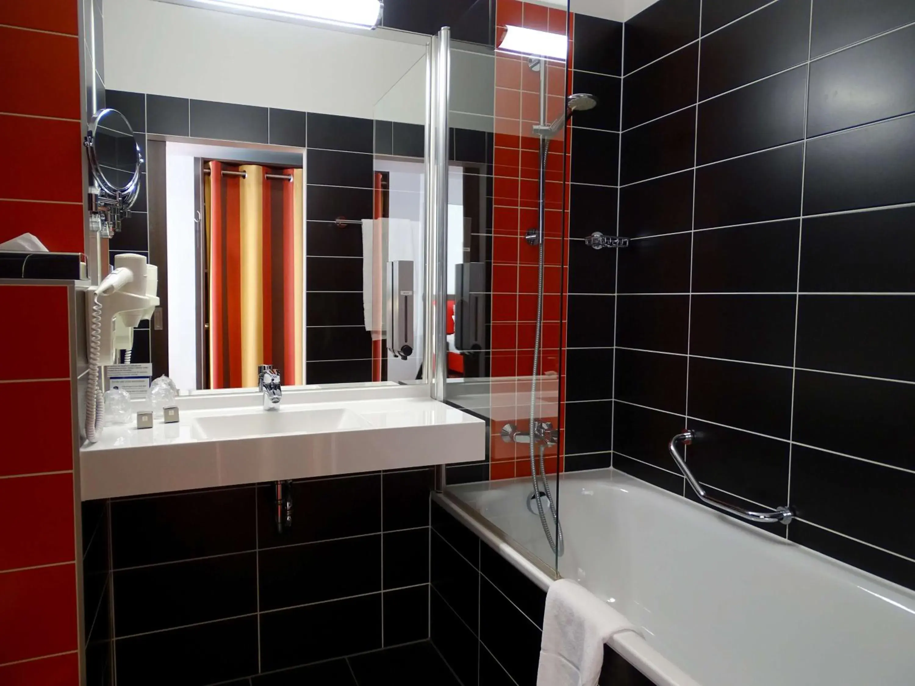 Comfort Triple Room in Best Western Plus Amedia Wien Comfort Triple Room in Best Western Plus Amedia Wien