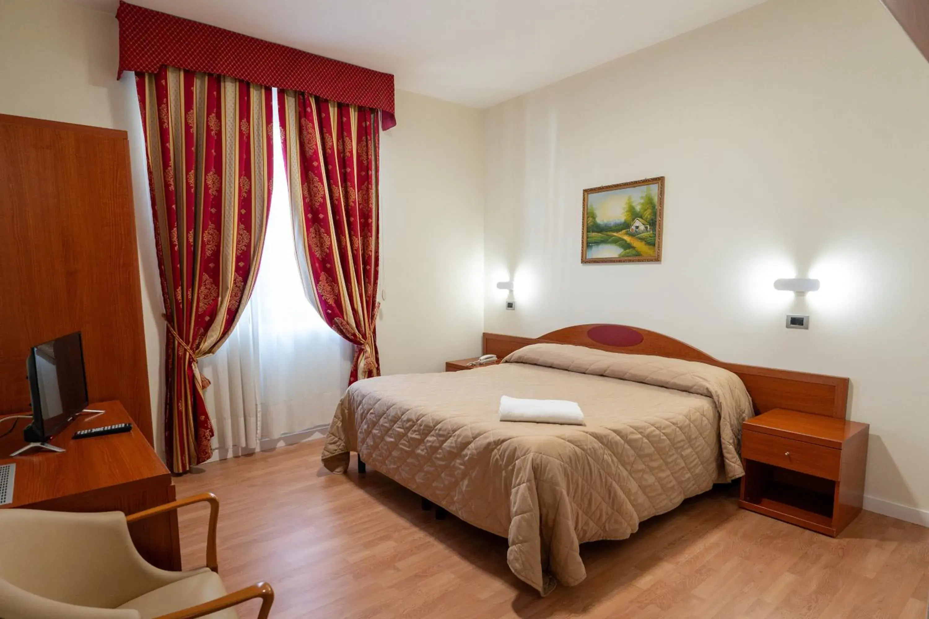 Single Room in Hotel Cavour Resort Single Room in Hotel Cavour Resort