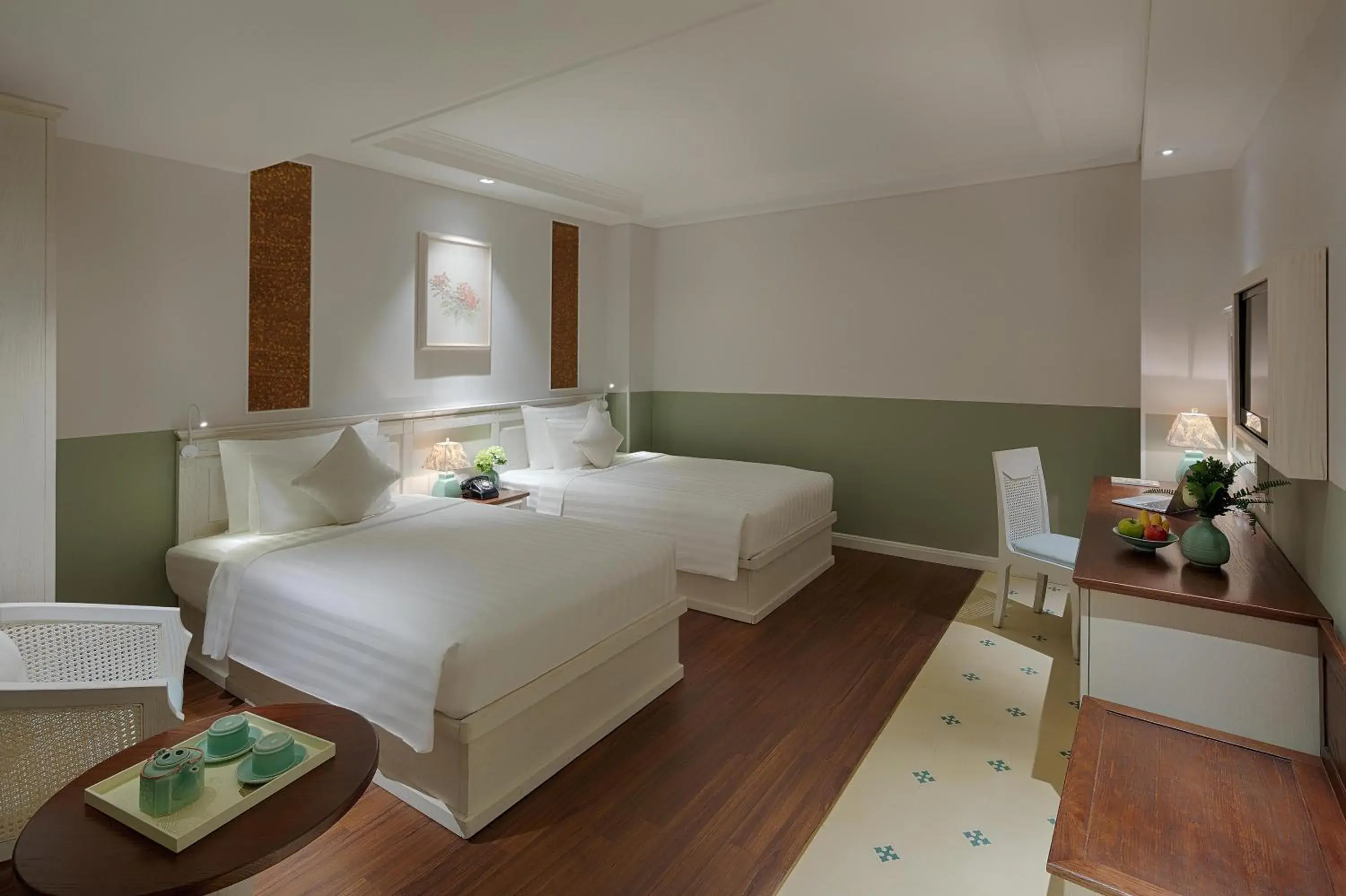 Ruffier Deluxe twin (no window) + Afternoon tea on rooftop in Au Lac Charner Hotel Ruffier Deluxe twin (no window) + Afternoon tea on rooftop in Au Lac Charner Hotel