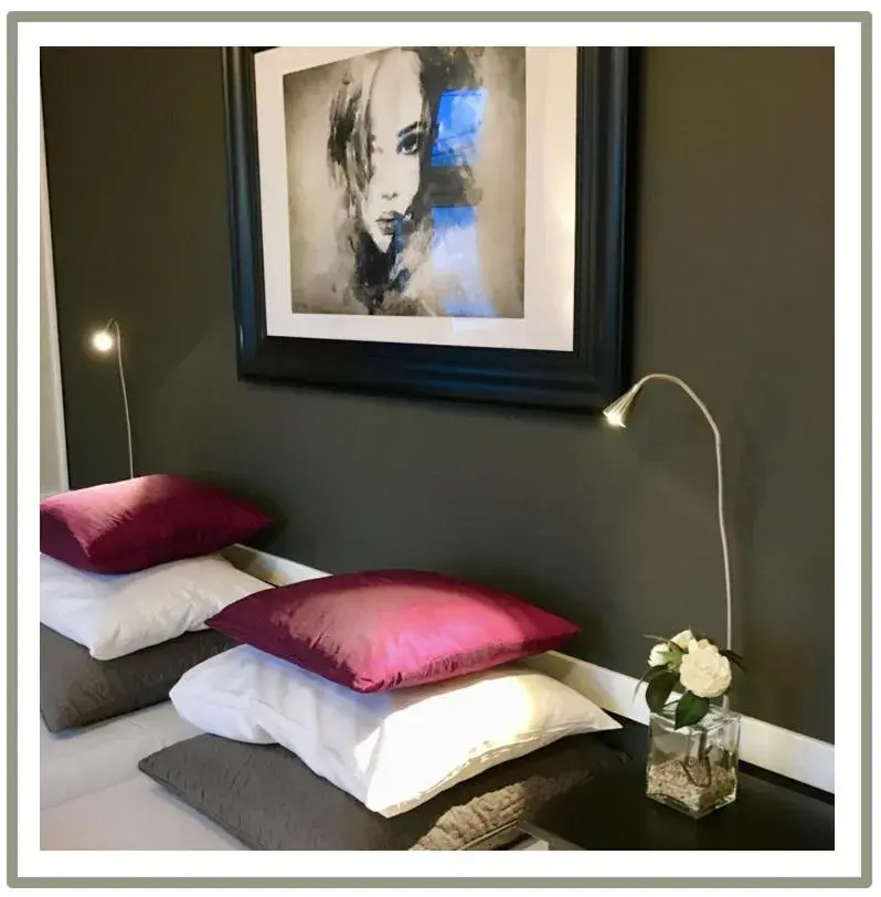 Twin Room - single occupancy in Reenskaug Hotel Twin Room - single occupancy in Reenskaug Hotel