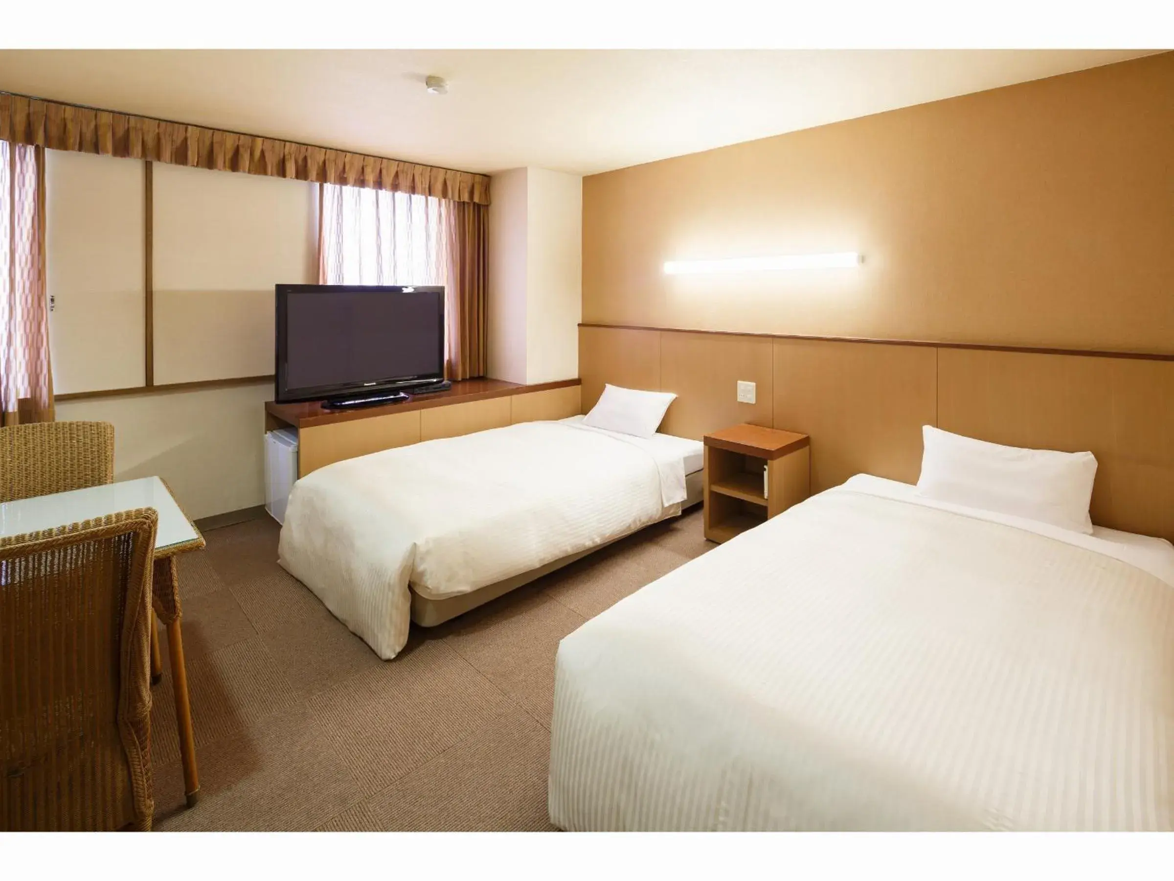 Twin Room - Non-Smoking in Sunsky Hotel Twin Room - Non-Smoking in Sunsky Hotel