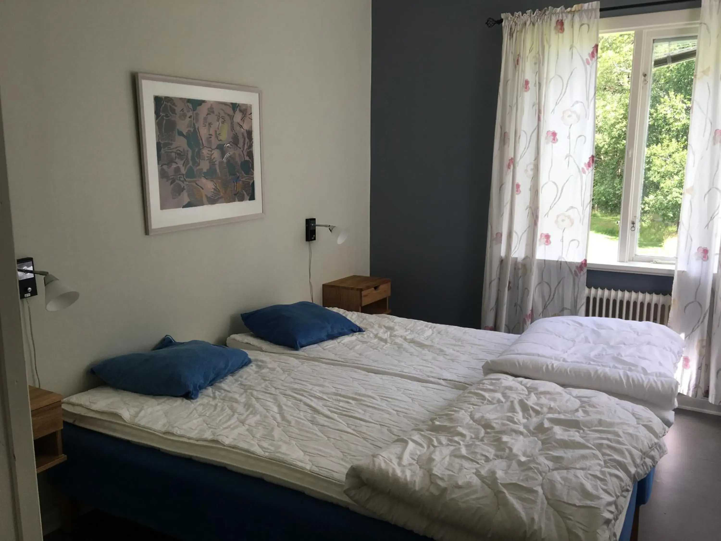 Double Room with Private Bathroom in Kronobergshed vandrarhem och kursgård Double Room with Private Bathroom in Kronobergshed vandrarhem och kursgård