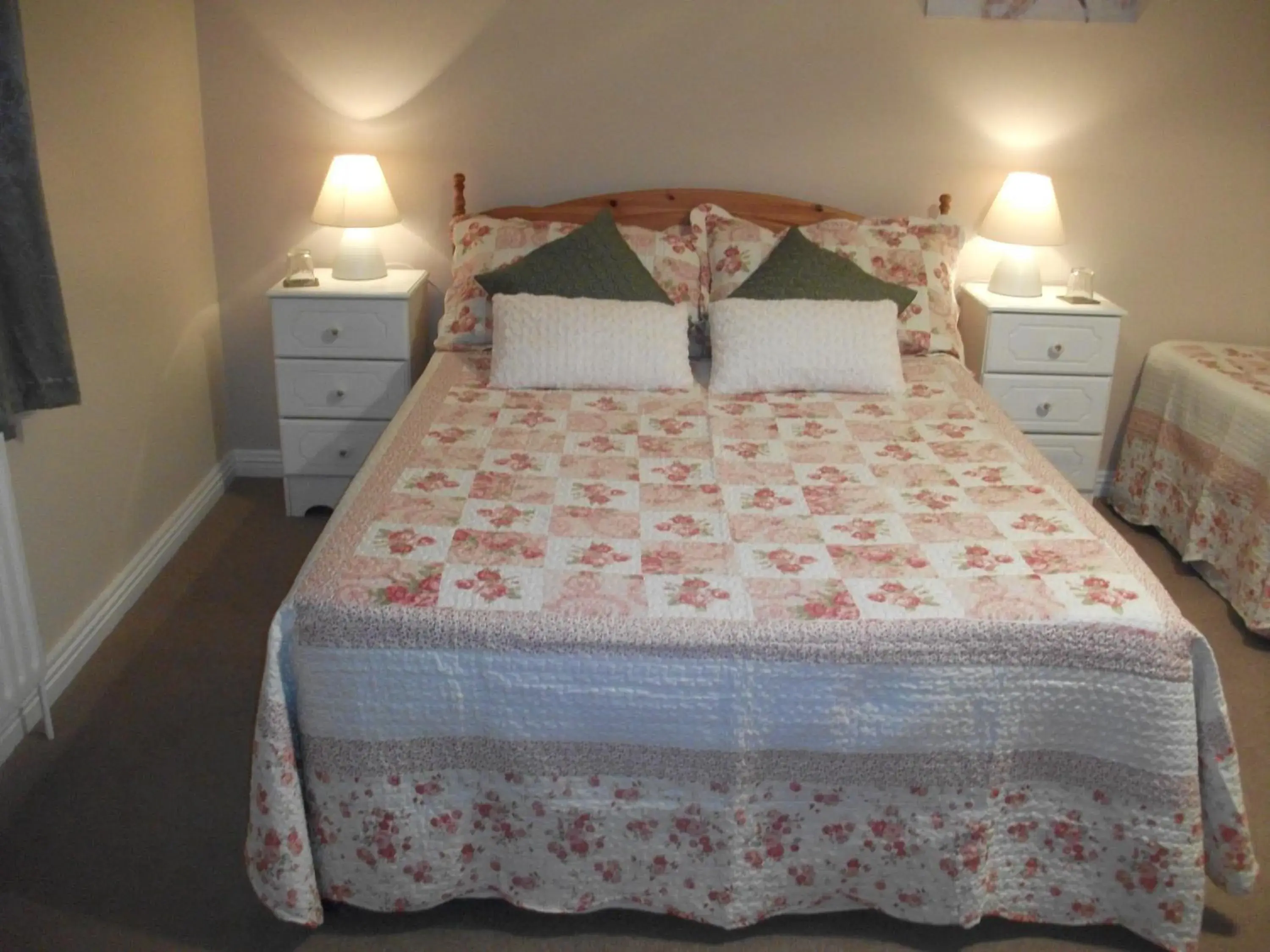 Family Room (2 Adults + 2 Children) - single occupancy in Rocksberry Bed & Breakfast Family Room (2 Adults + 2 Children) - single occupancy in Rocksberry Bed & Breakfast