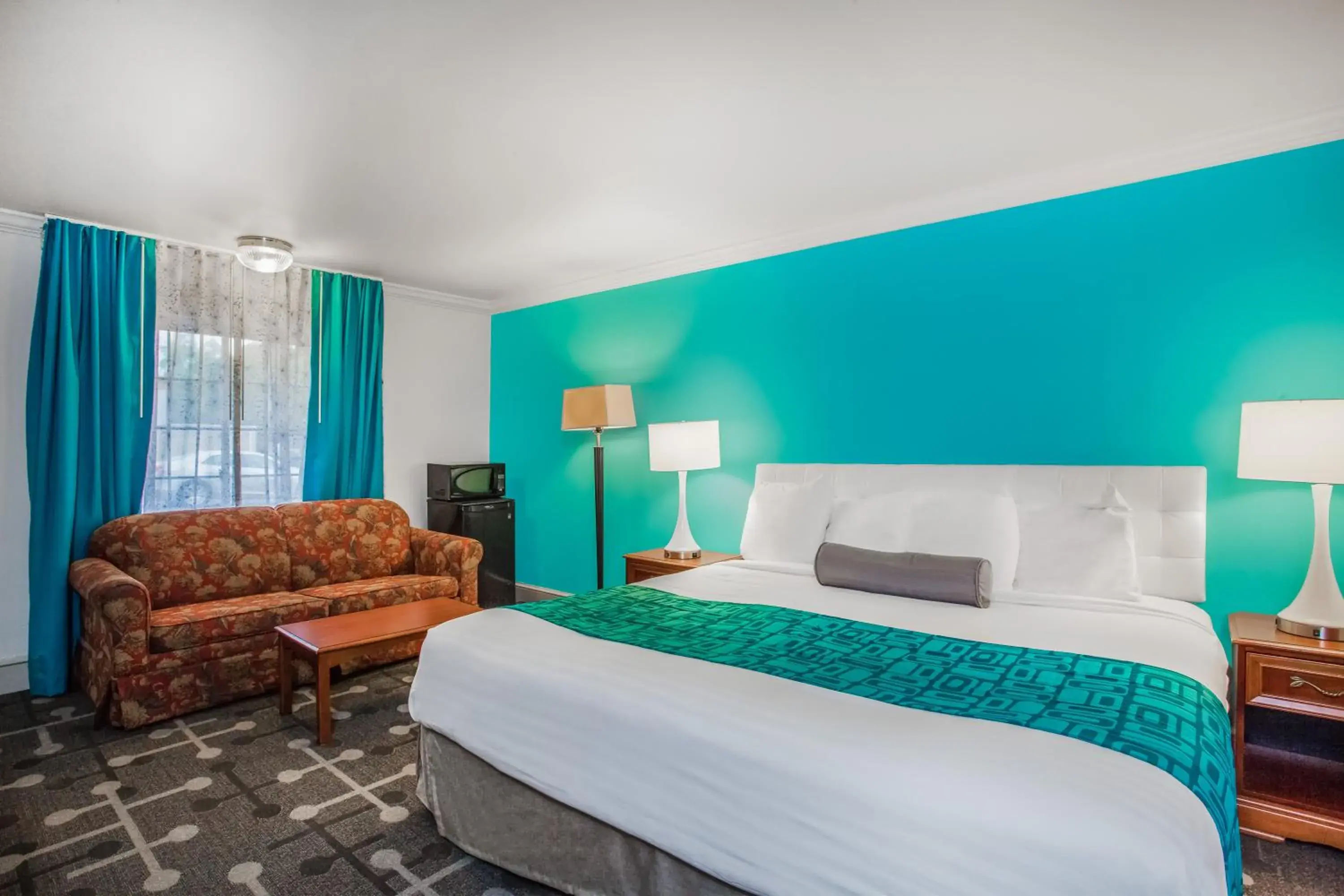 King Room- Non-Smoking in Howard Johnson by Wyndham Hershey King Room- Non-Smoking in Howard Johnson by Wyndham Hershey