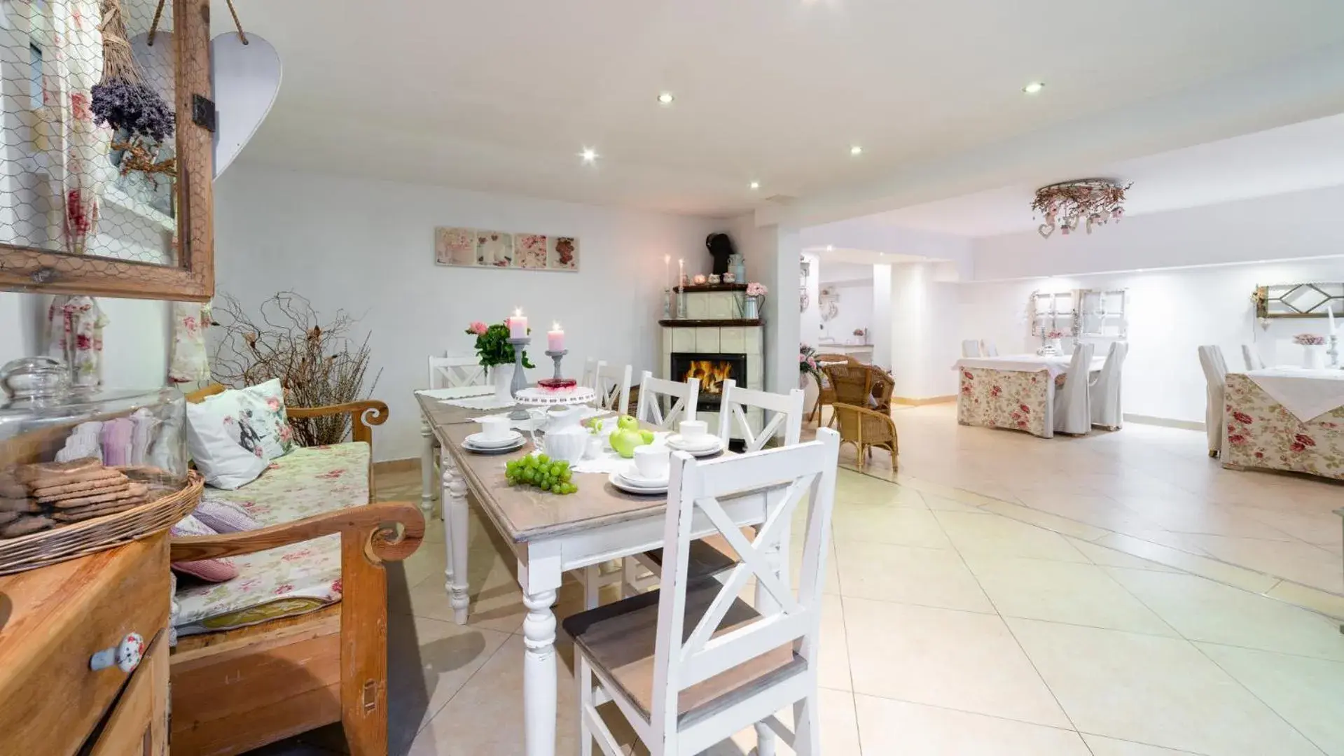 WILLA IZBICA KARPACZ WILLA IZBICA KARPACZ