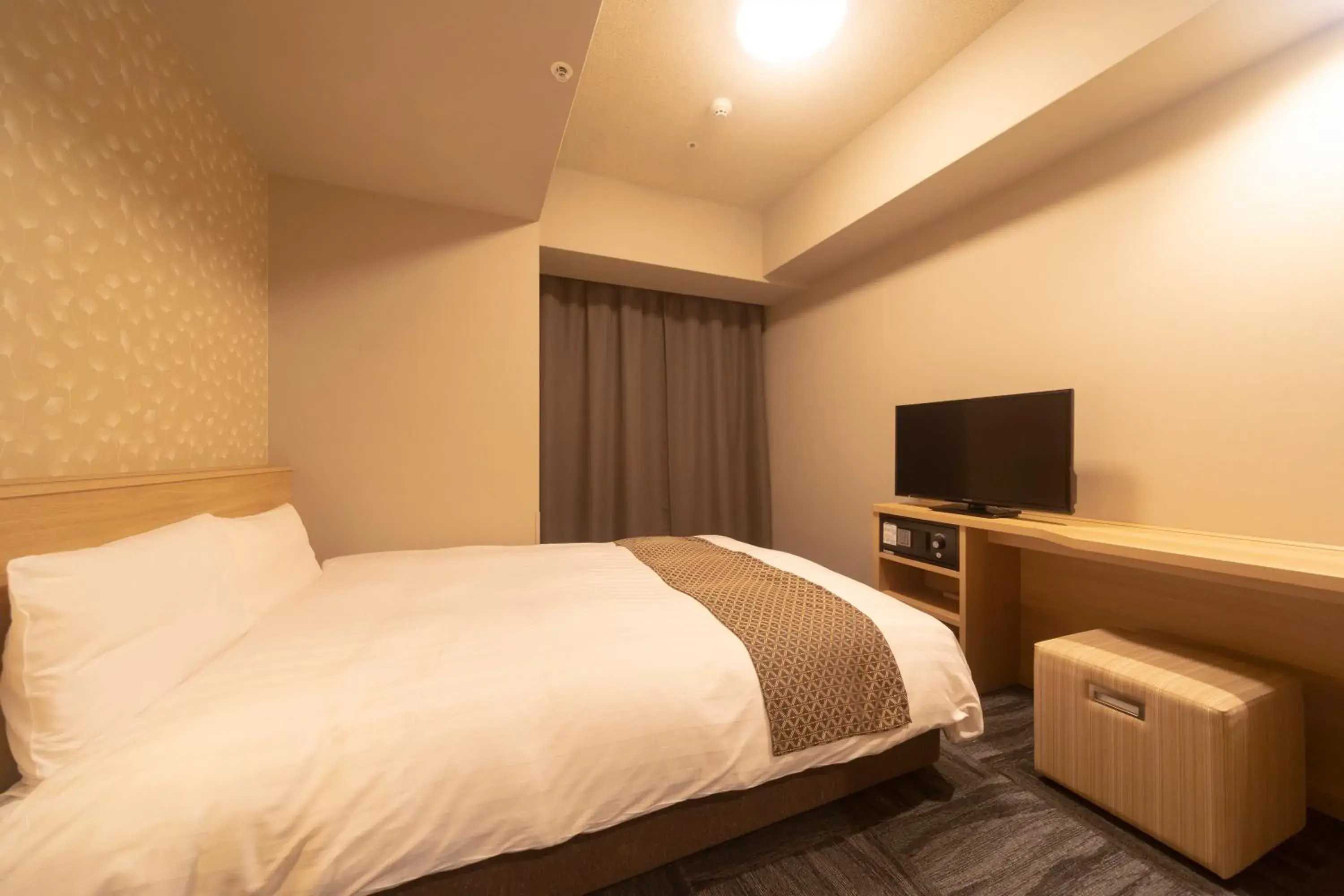 Double Room - Non-Smoking in Dormy Inn Premium Namba ANNEX Natural Hot Spring Double Room - Non-Smoking in Dormy Inn Premium Namba ANNEX Natural Hot Spring