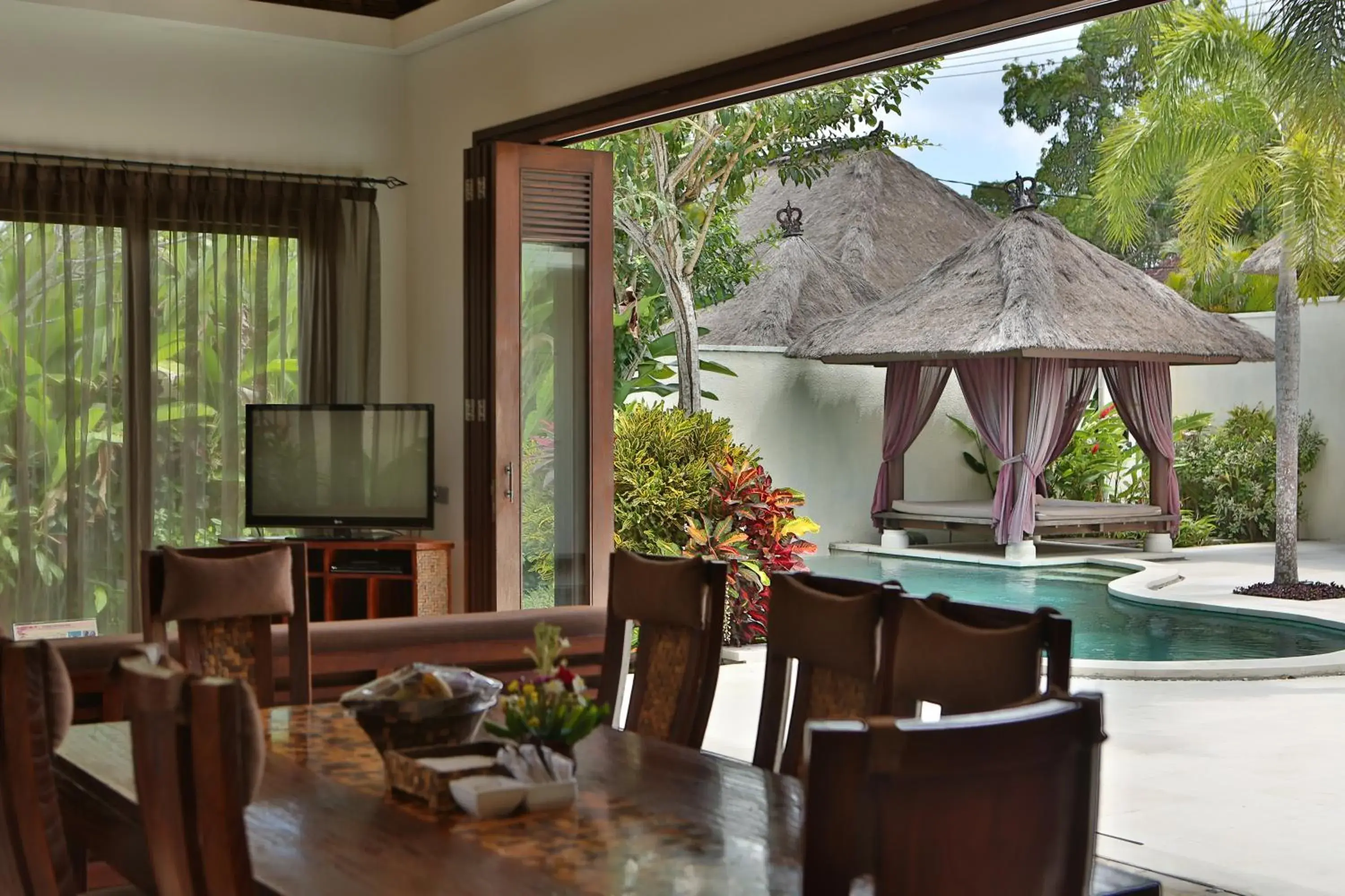 Three-Bedroom Private Pool Villa in Mahagiri Villas & Spa Dreamland Three-Bedroom Private Pool Villa in Mahagiri Villas & Spa Dreamland