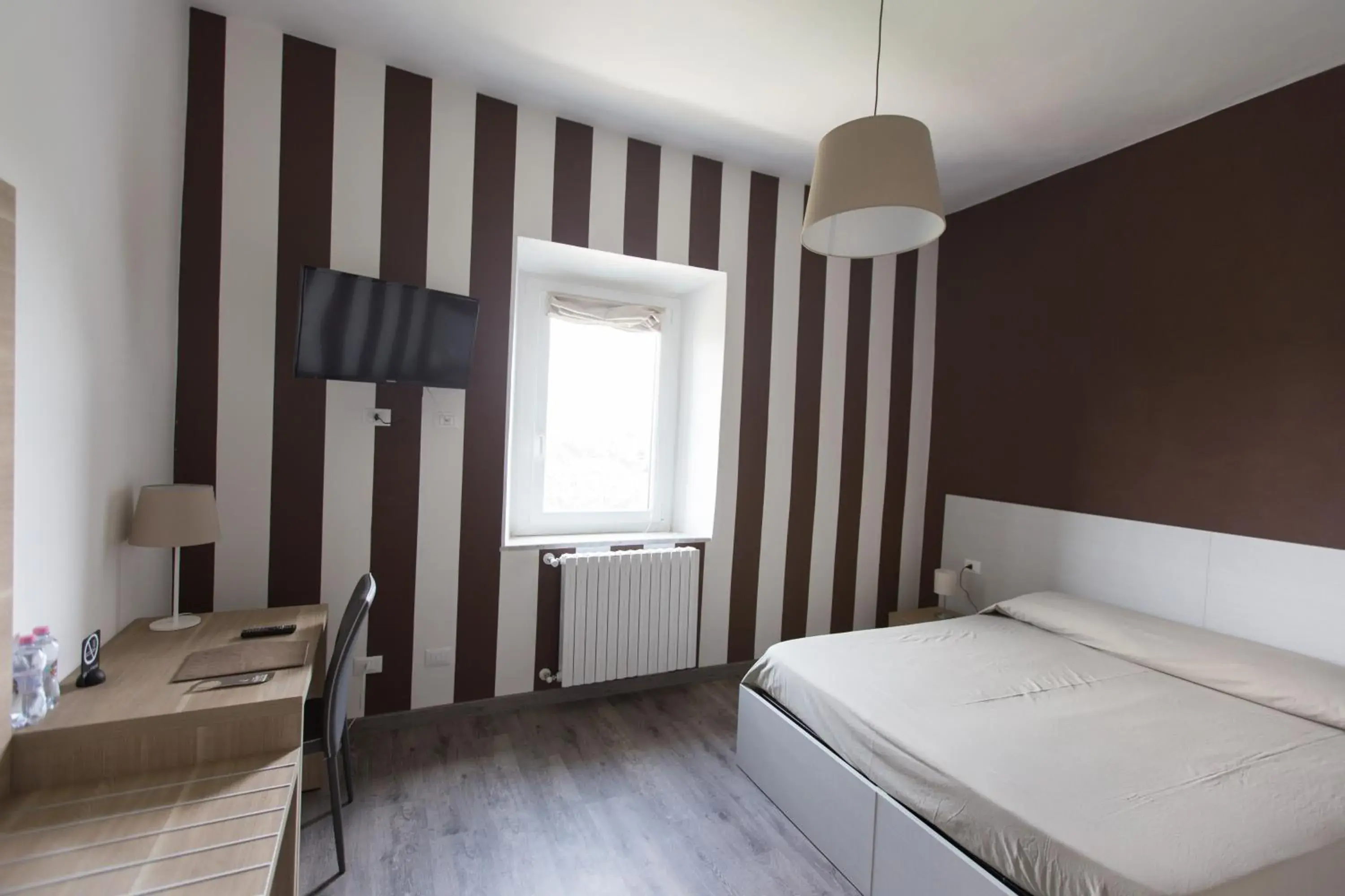 Quadruple Room with Lake View - single occupancy in 108 b&b Quadruple Room with Lake View - single occupancy in 108 b&b