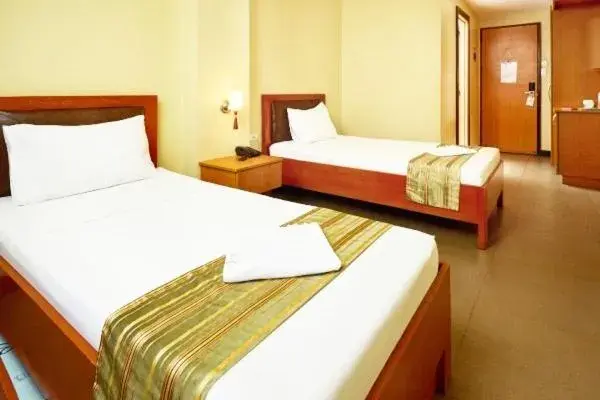 Deluxe Twin Room in Fuente Oro Business Suites Cebu Deluxe Twin Room in Fuente Oro Business Suites Cebu