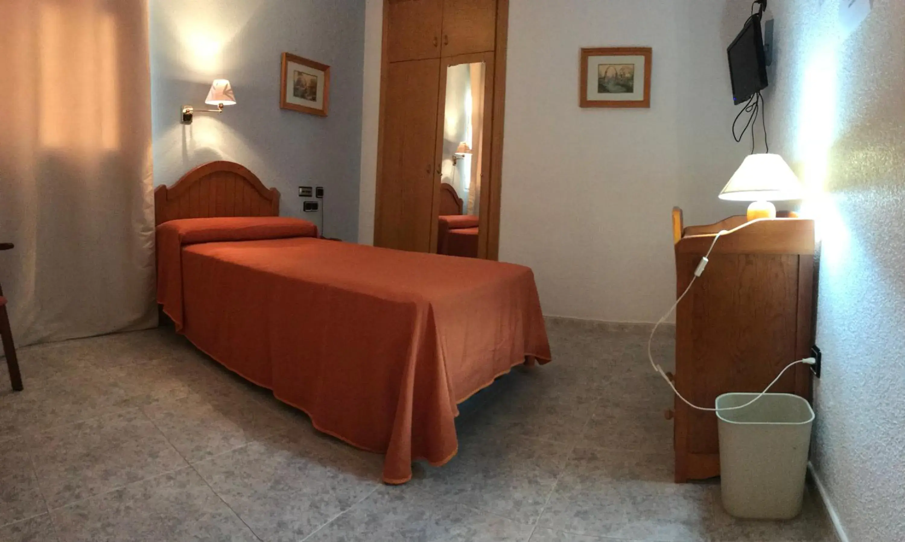 Single Room - single occupancy in Hospedium Hotel Twist Single Room - single occupancy in Hospedium Hotel Twist