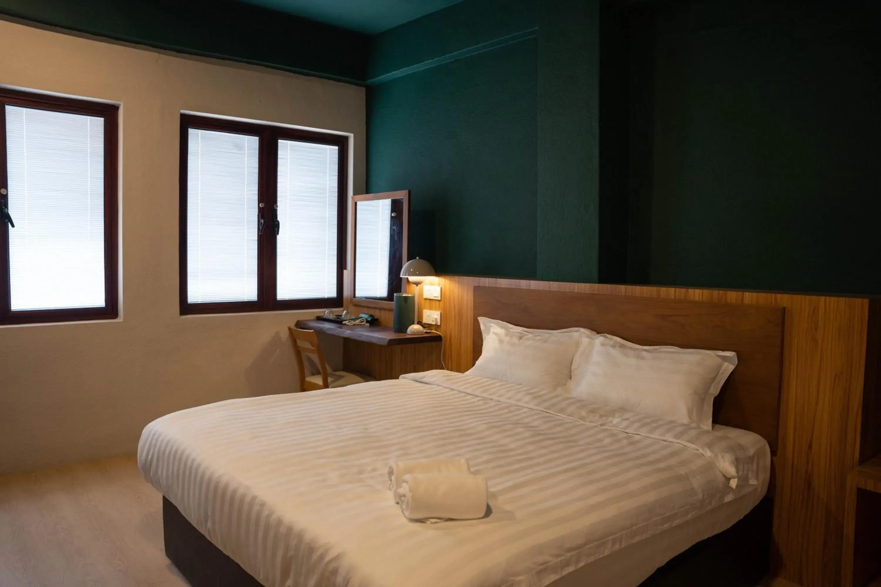 King Room in Room V Jalan Sultanah Near Bus Stop Batu Pahat King Room in Room V Jalan Sultanah Near Bus Stop Batu Pahat