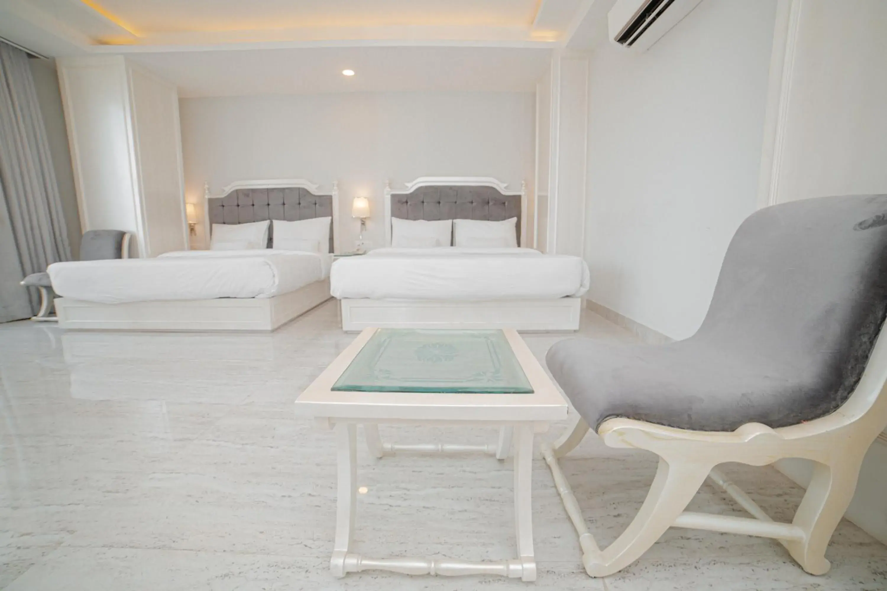 Deluxe Family Suite in Pearl Courtyard Deluxe Family Suite in Pearl Courtyard