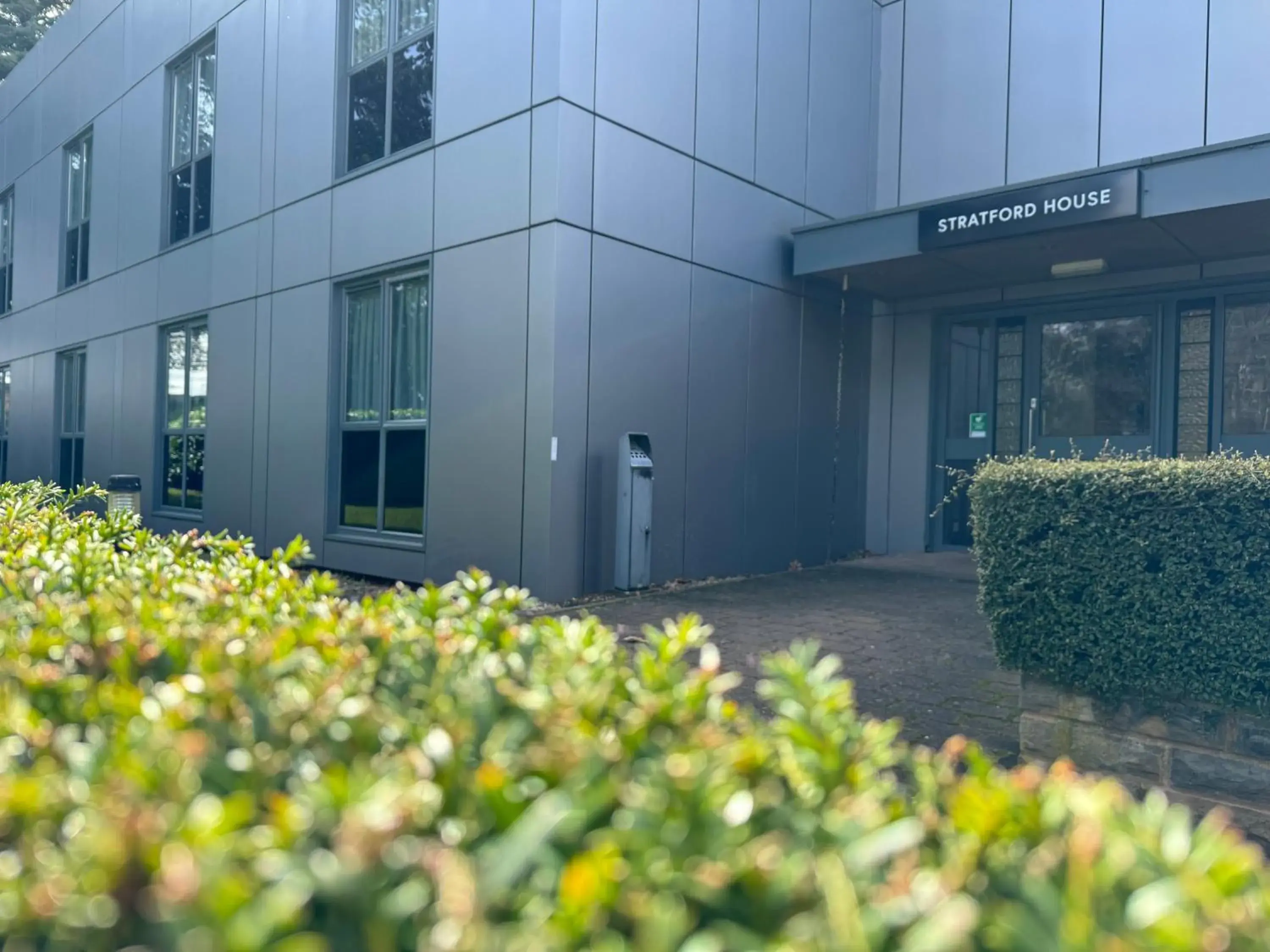 Deluxe Twin Room in Ashorne Hill Leamington Spa Deluxe Twin Room in Ashorne Hill Leamington Spa