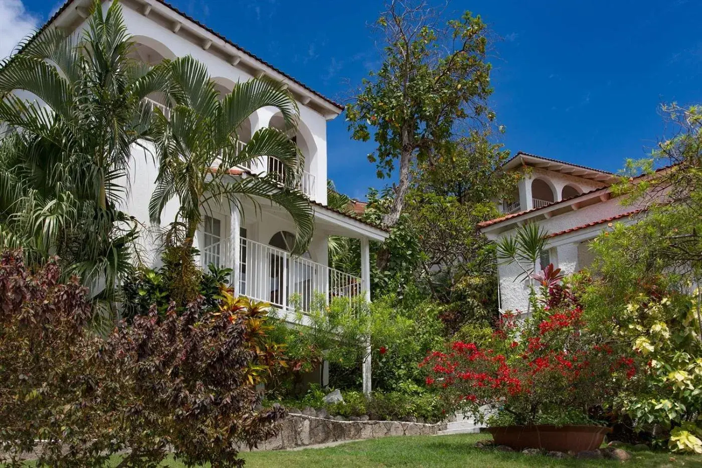 One-Bedroom Villa with Ocean View in Mount Cinnamon Beach & Wellness Resort One-Bedroom Villa with Ocean View in Mount Cinnamon Beach & Wellness Resort