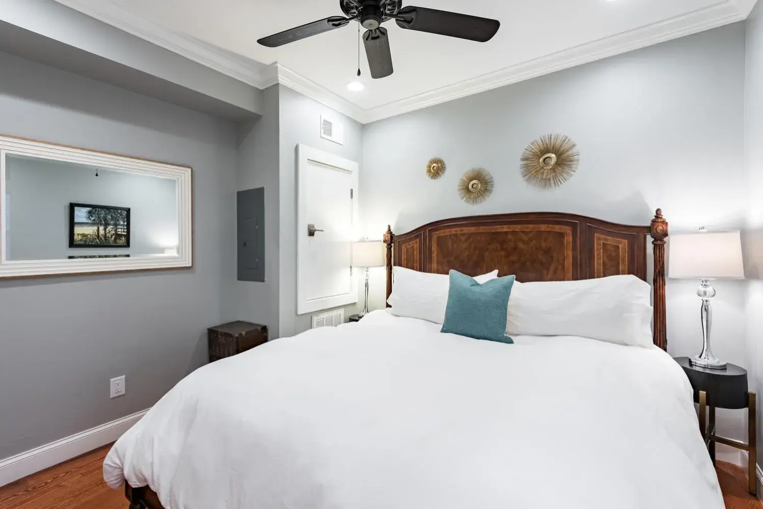 Two-Bedroom Suite in The Quarters on Vendue Two-Bedroom Suite in The Quarters on Vendue