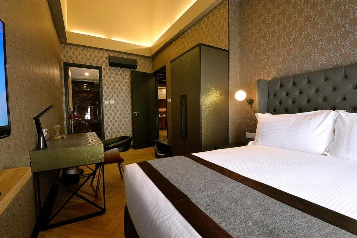 Duplex Serenity (6 pax) in 1969 Business Suites Bandar Botani, Ipoh Duplex Serenity (6 pax) in 1969 Business Suites Bandar Botani, Ipoh