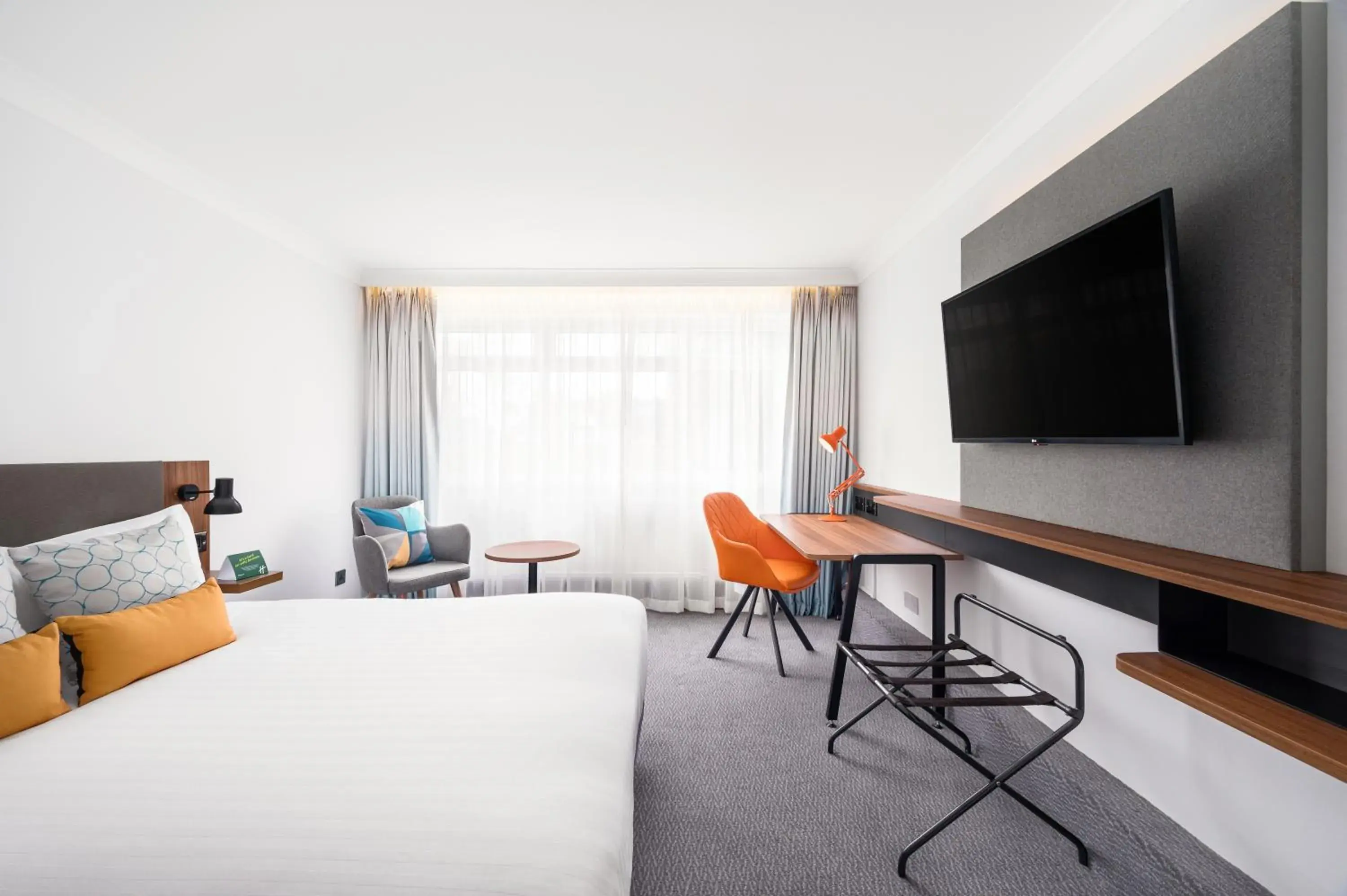 Premium Double Room in Holiday Inn Birmingham M6, Jct7 by IHG Premium Double Room in Holiday Inn Birmingham M6, Jct7 by IHG