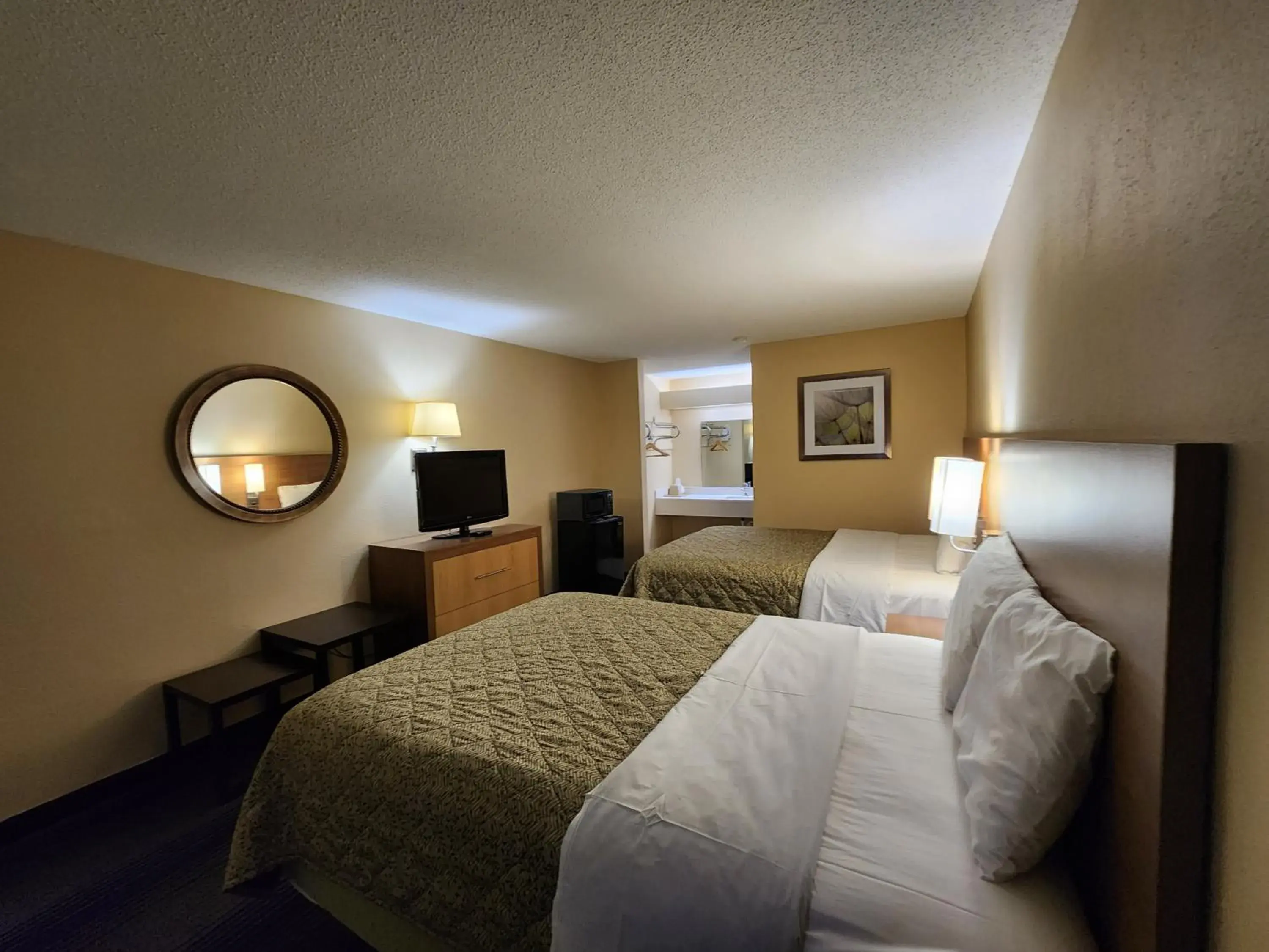 Double Room in Budget Host Inn Double Room in Budget Host Inn