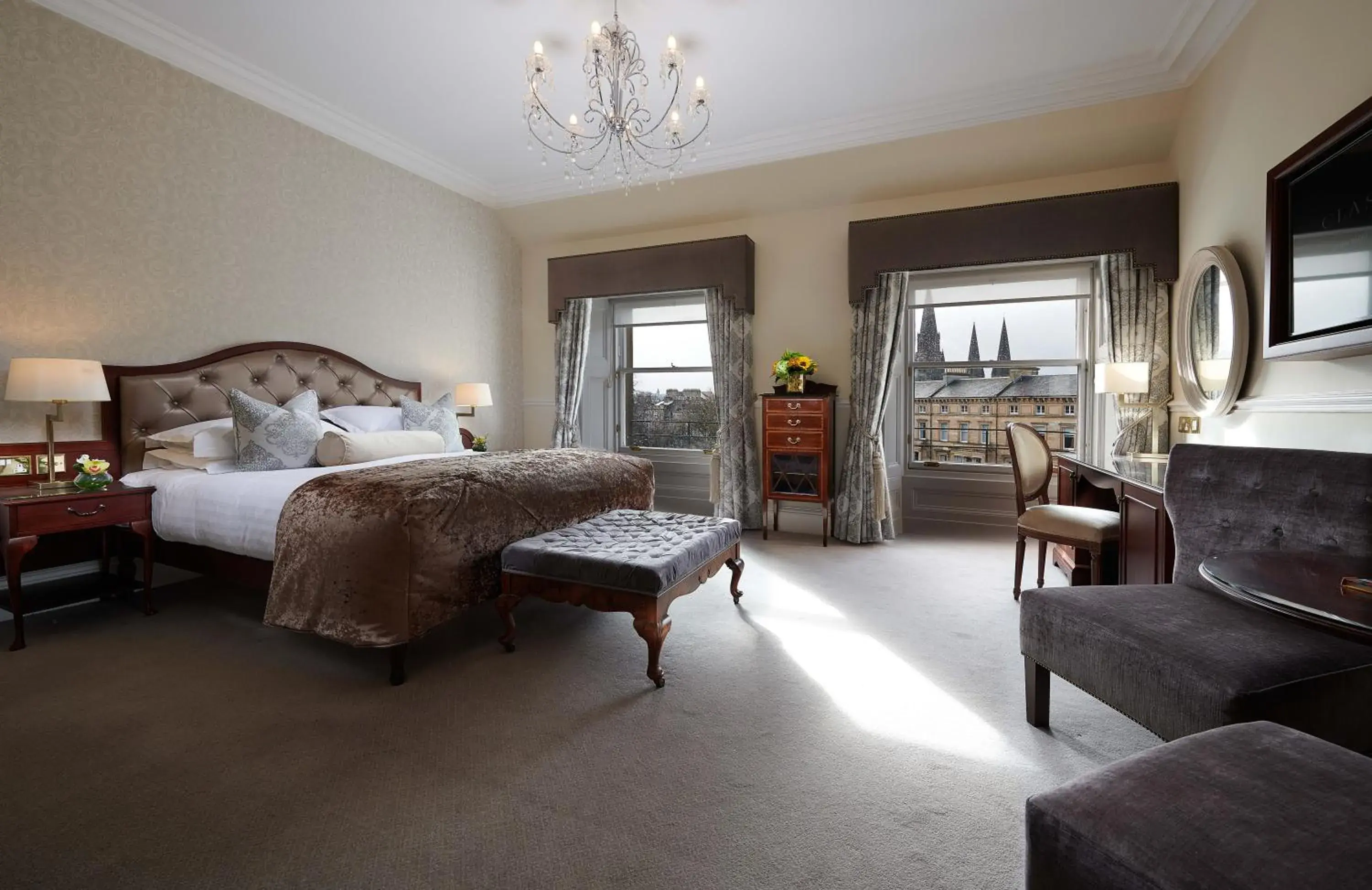 Deluxe King Room in The Bonham Deluxe King Room in The Bonham