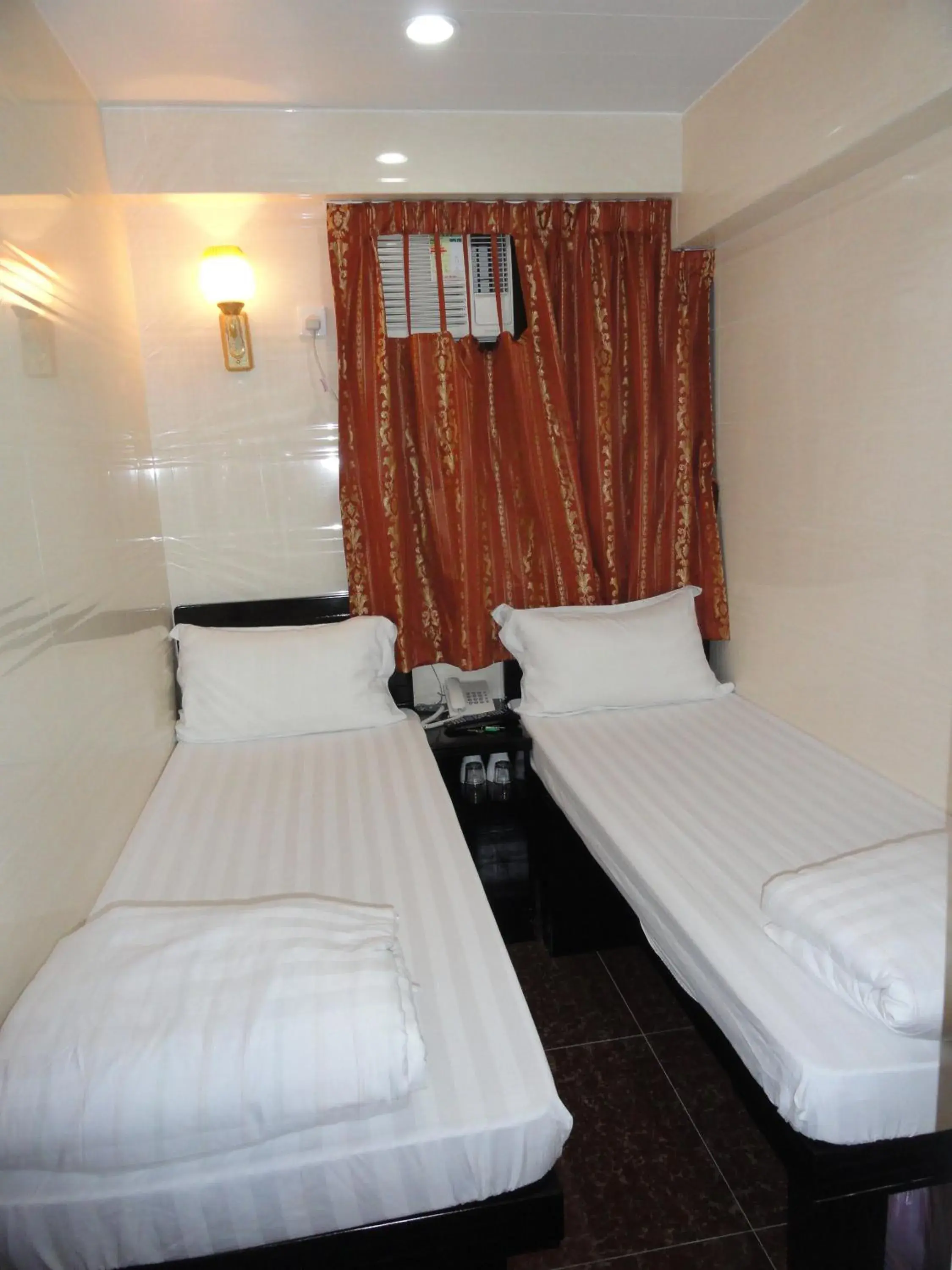 Triple Room in City Guest House Triple Room in City Guest House