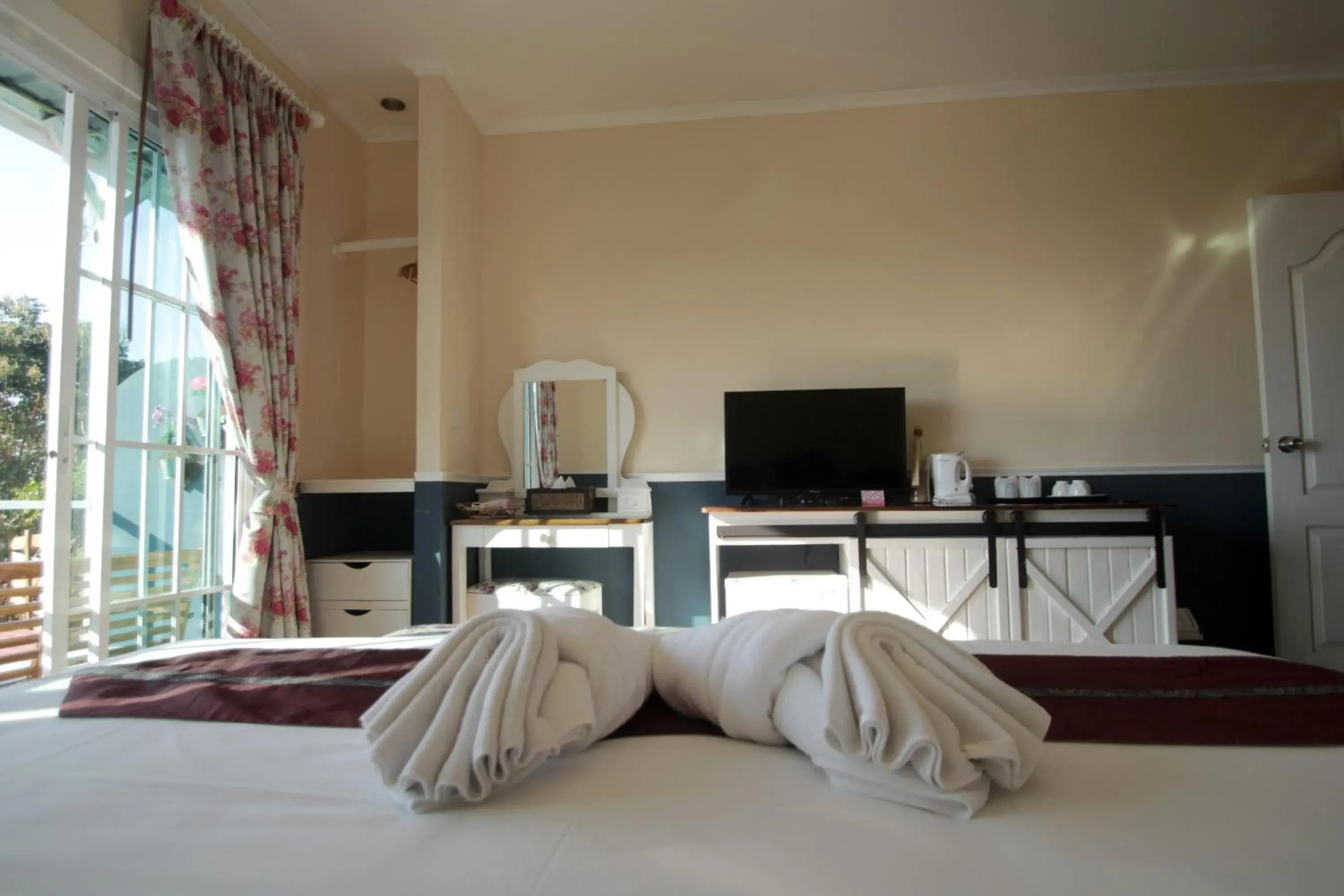 Double Room with Sea View in Pattaya Paradise Beach Resort Double Room with Sea View in Pattaya Paradise Beach Resort