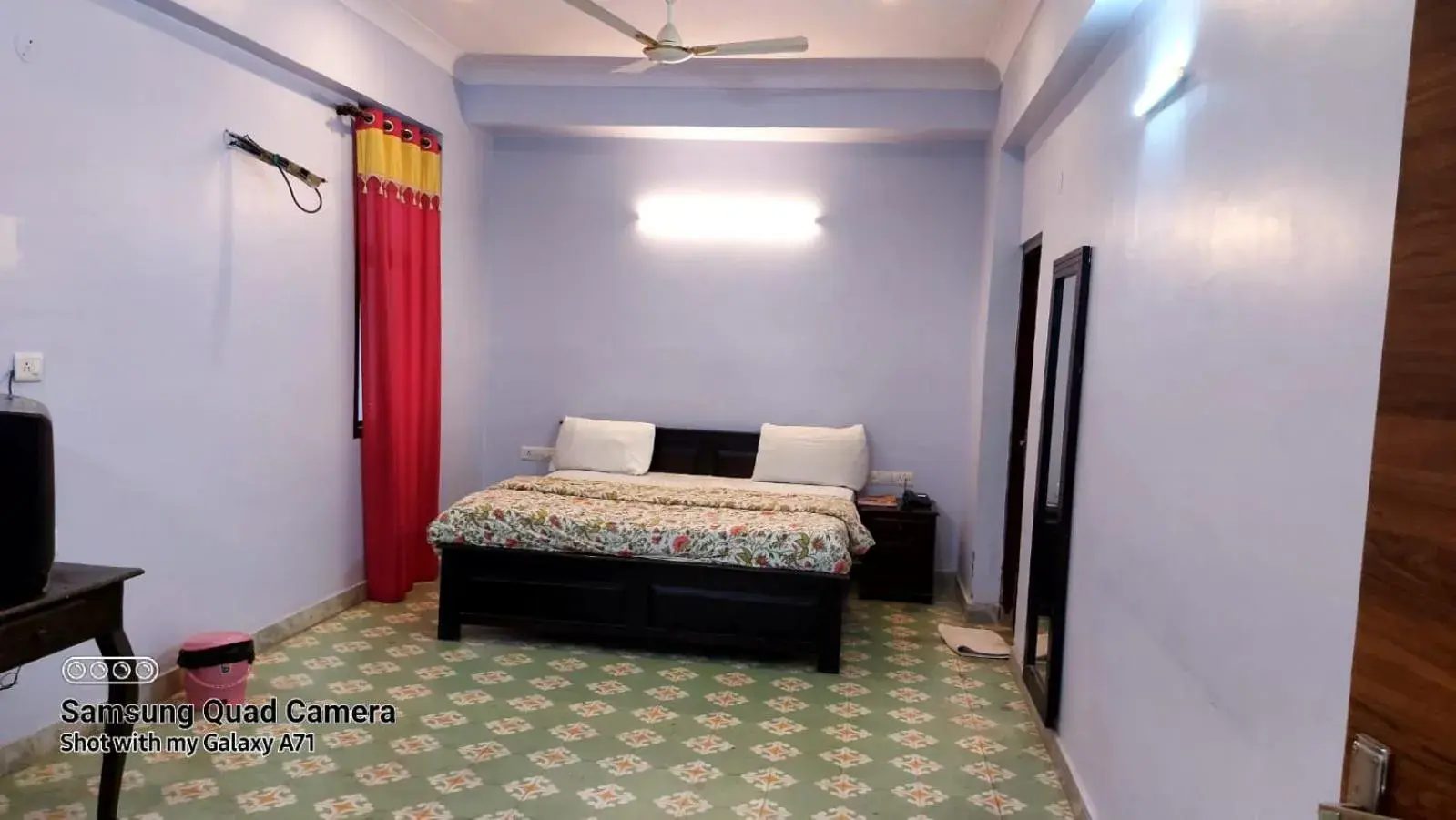 Budget Double Room in Rani Mahal Hotel Budget Double Room in Rani Mahal Hotel