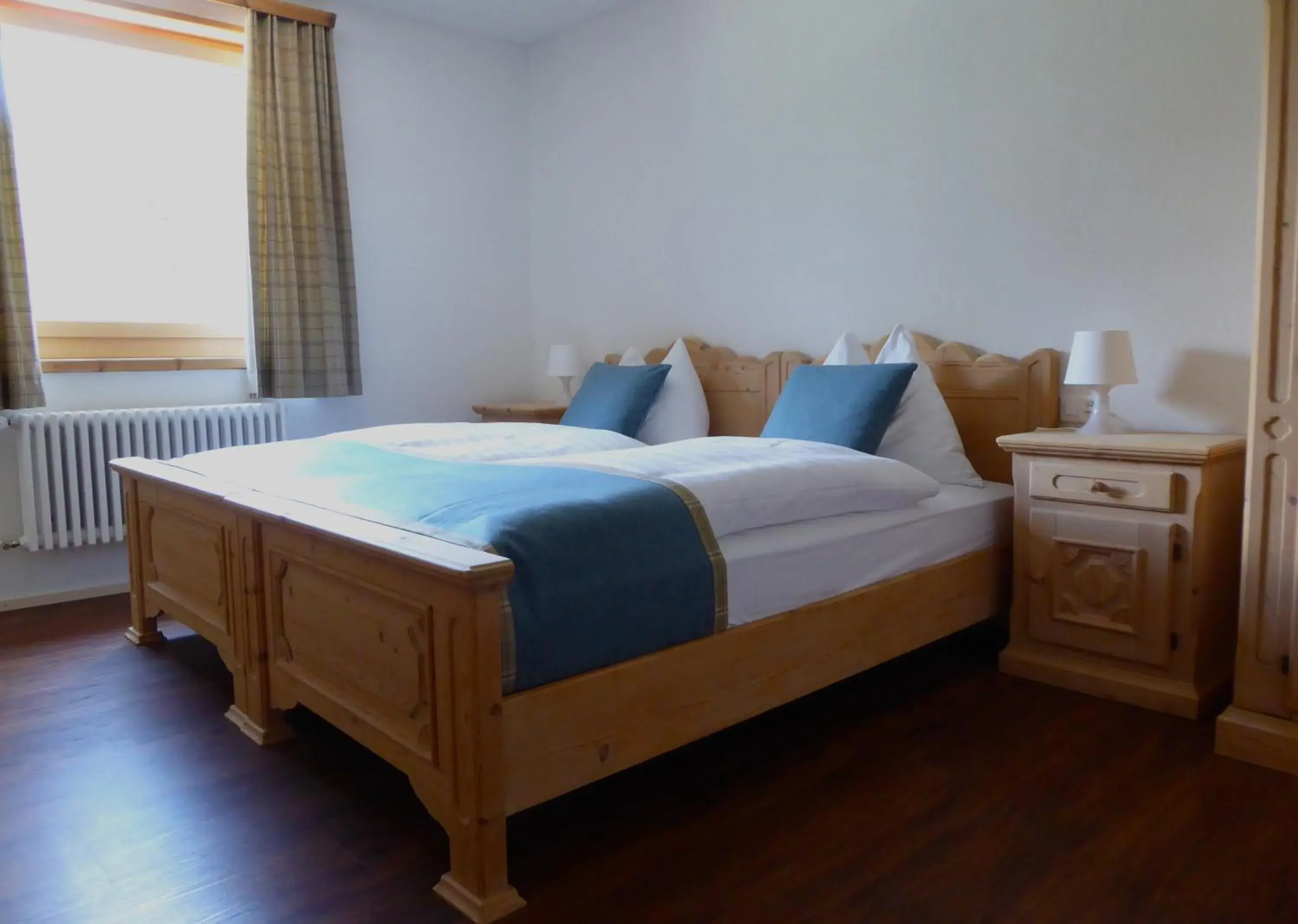 Double or Twin Room with Panoramic View in Hotel Roseg-Gletscher Double or Twin Room with Panoramic View in Hotel Roseg-Gletscher