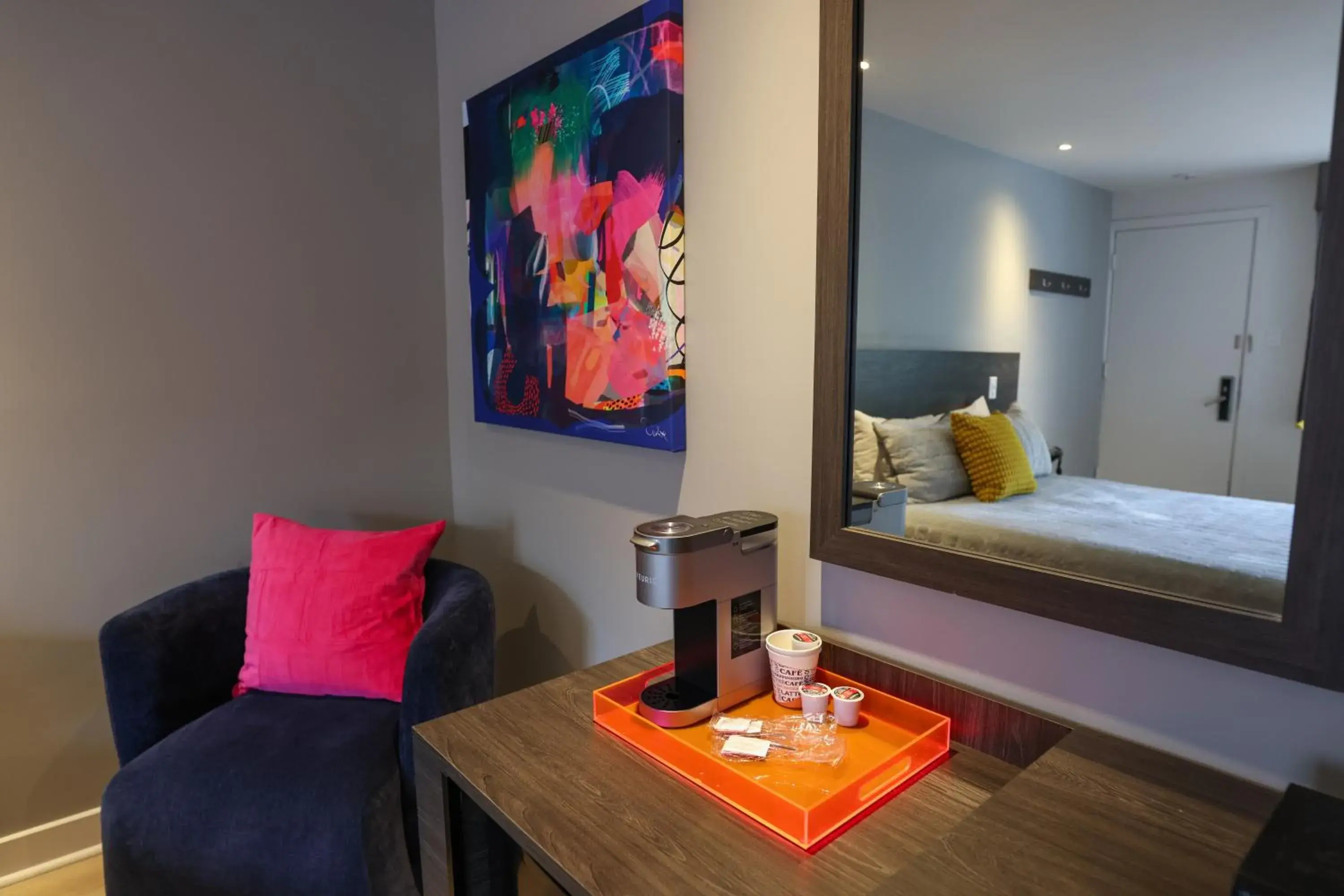 Economy Room in Le Fabreville Motel & Suites Economy Room in Le Fabreville Motel & Suites