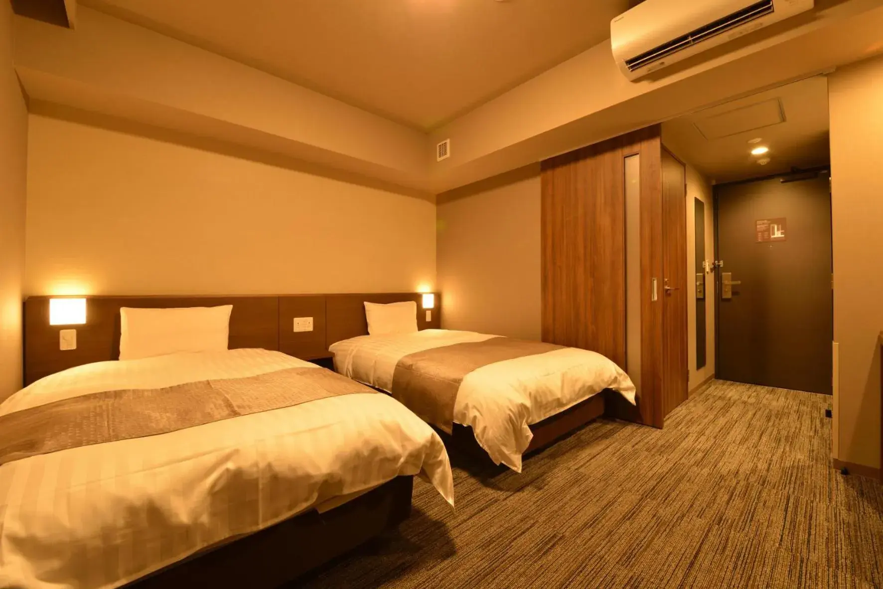 Superior Twin Room with Shower - Non Smoking in Dormy Inn Takamatsu Chuo Koenmae Natural Hot Spring Superior Twin Room with Shower - Non Smoking in Dormy Inn Takamatsu Chuo Koenmae Natural Hot Spring