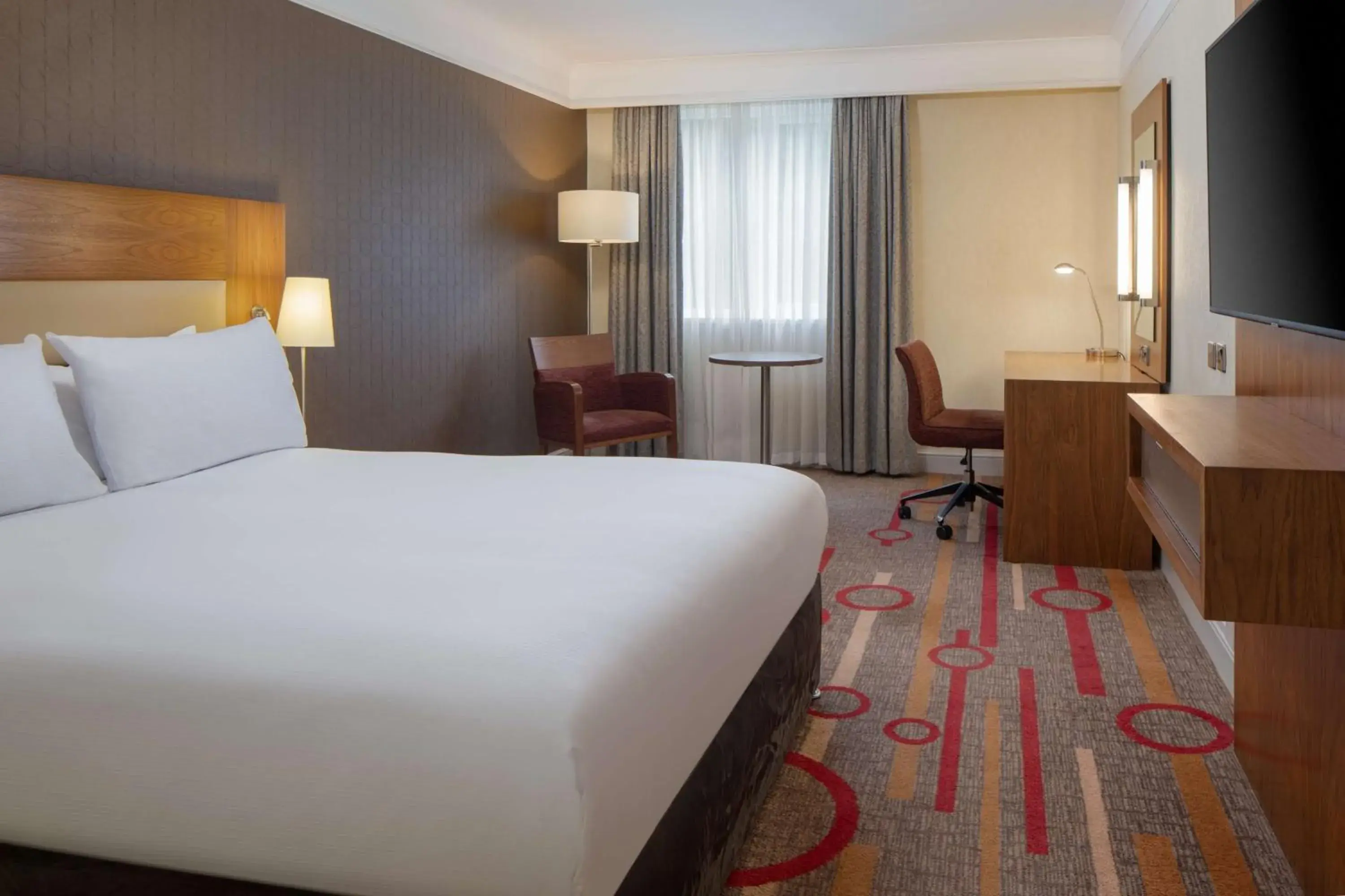 Queen Room in Orida Hotels Newbury Queen Room in Orida Hotels Newbury