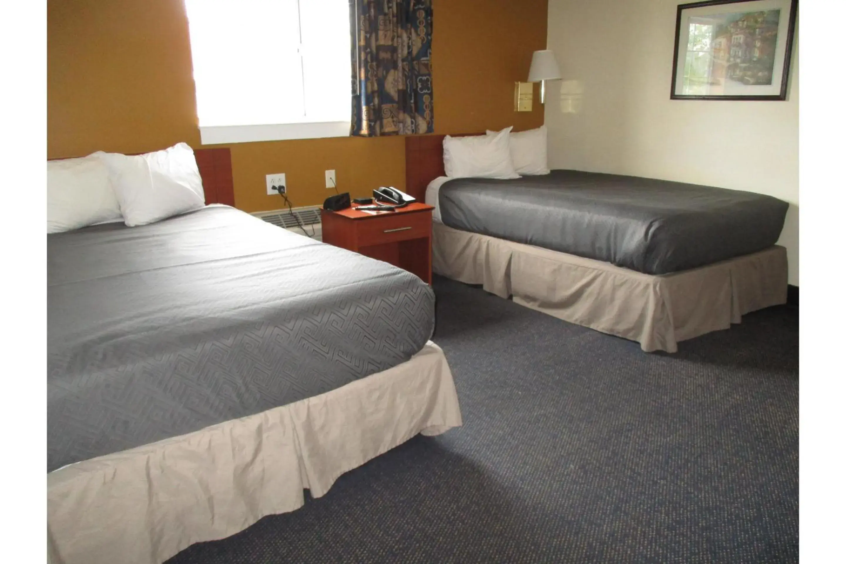 Double Room - Non-Smoking in Studio 6-Richmond, VA - I-64 West Double Room - Non-Smoking in Studio 6-Richmond, VA - I-64 West