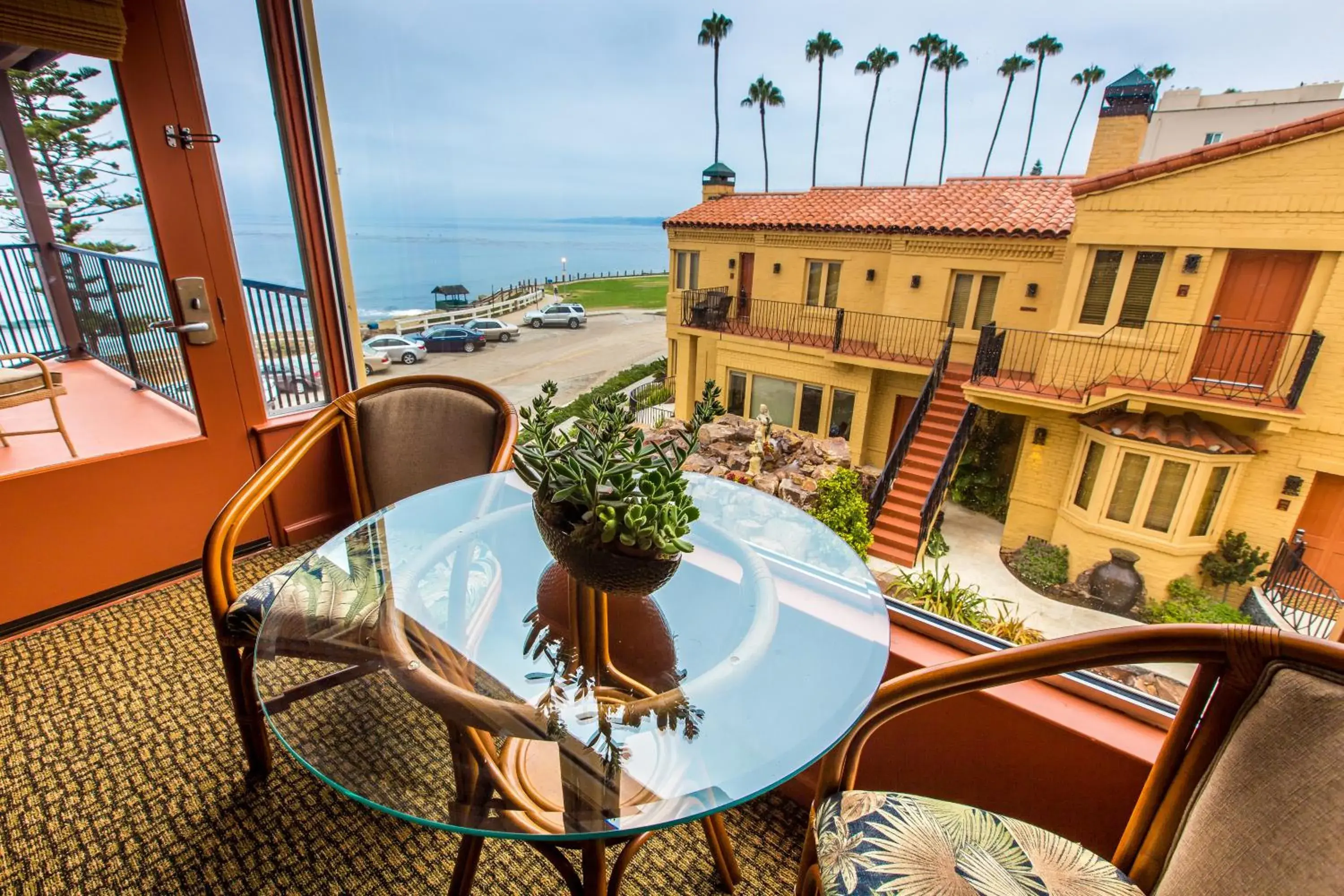 Superior Suite in Pantai Inn Superior Suite in Pantai Inn