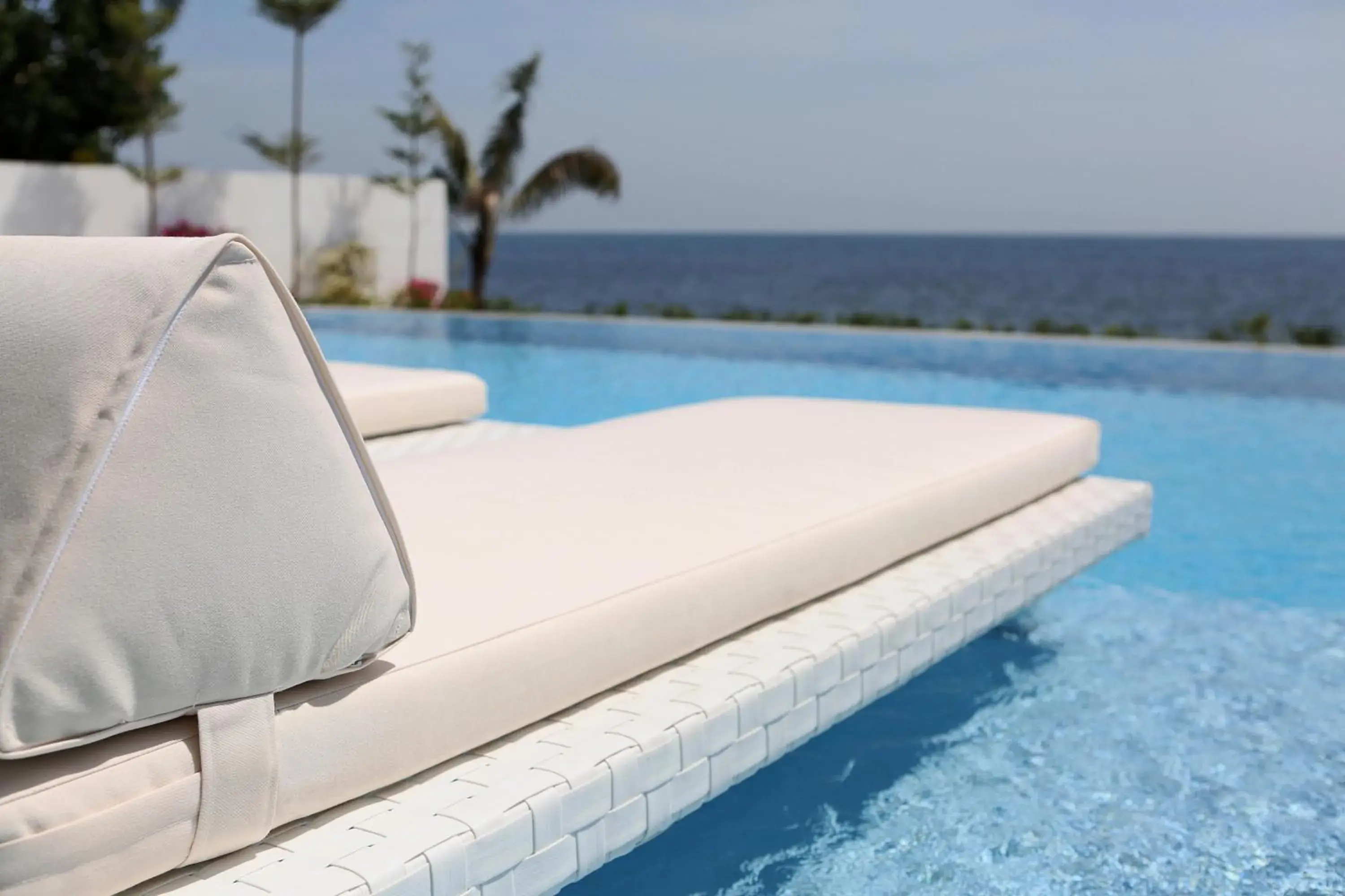 Beach, Swimming Pool in Studio L Beach, Swimming Pool in Studio L