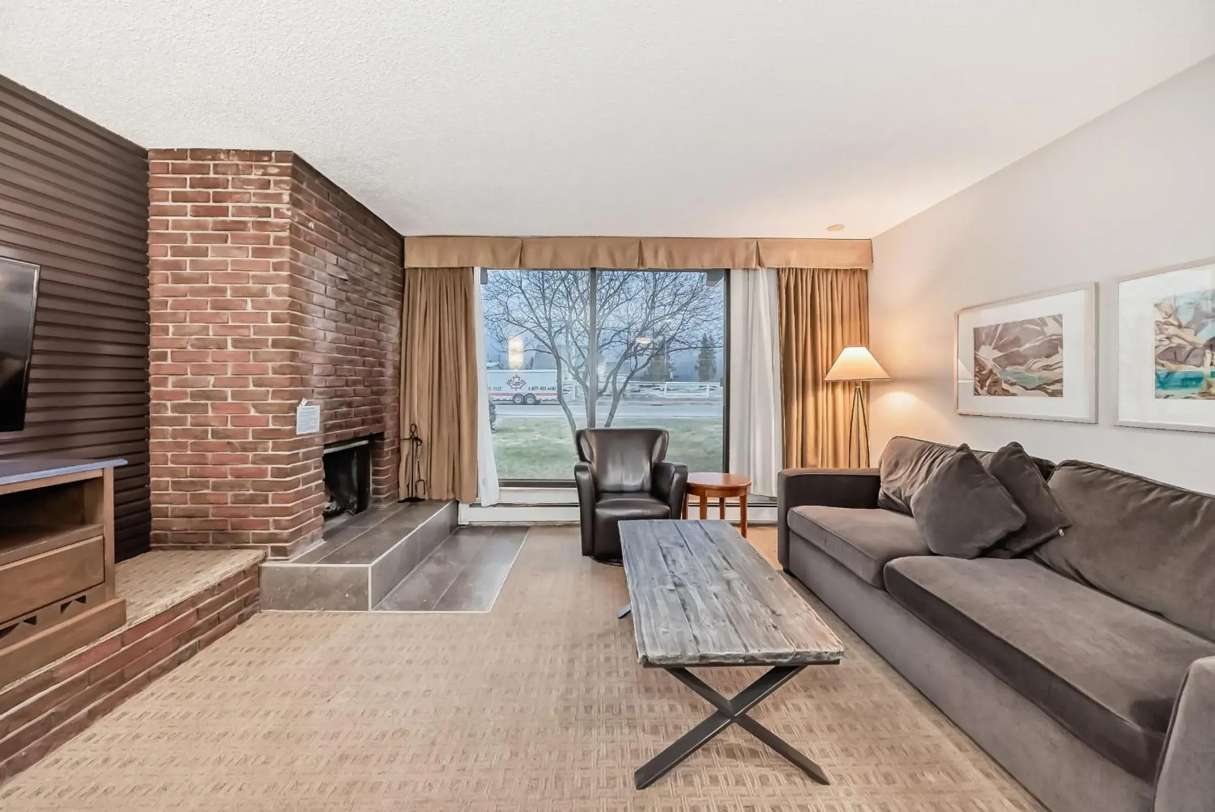 Queen Suite in Jasper Inn & Suites by INNhotels Queen Suite in Jasper Inn & Suites by INNhotels